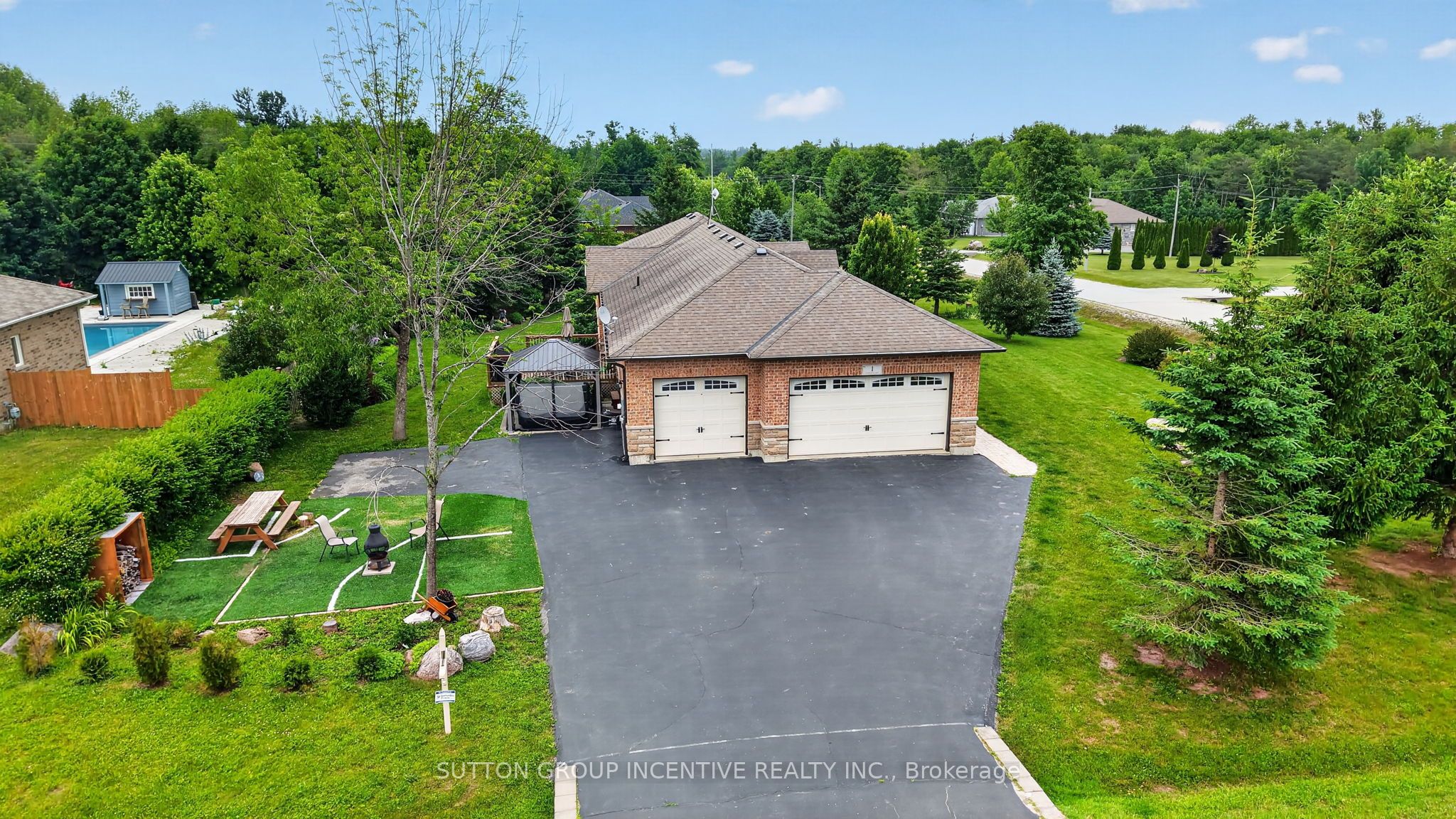 1 GALRICH Court, Oro-Medonte, ON L3V 0R5 photo 5