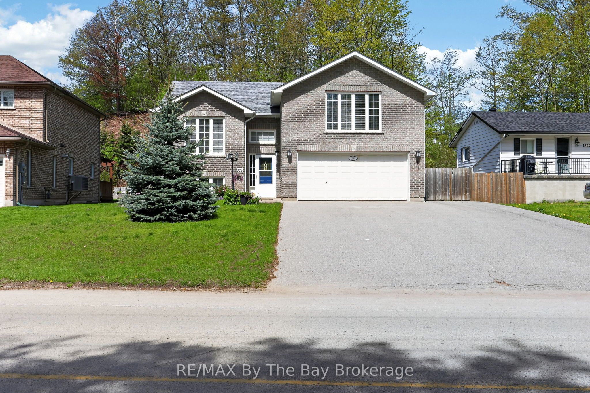 326 Golf Course Road, Wasaga Beach, ON L9Z 1S5