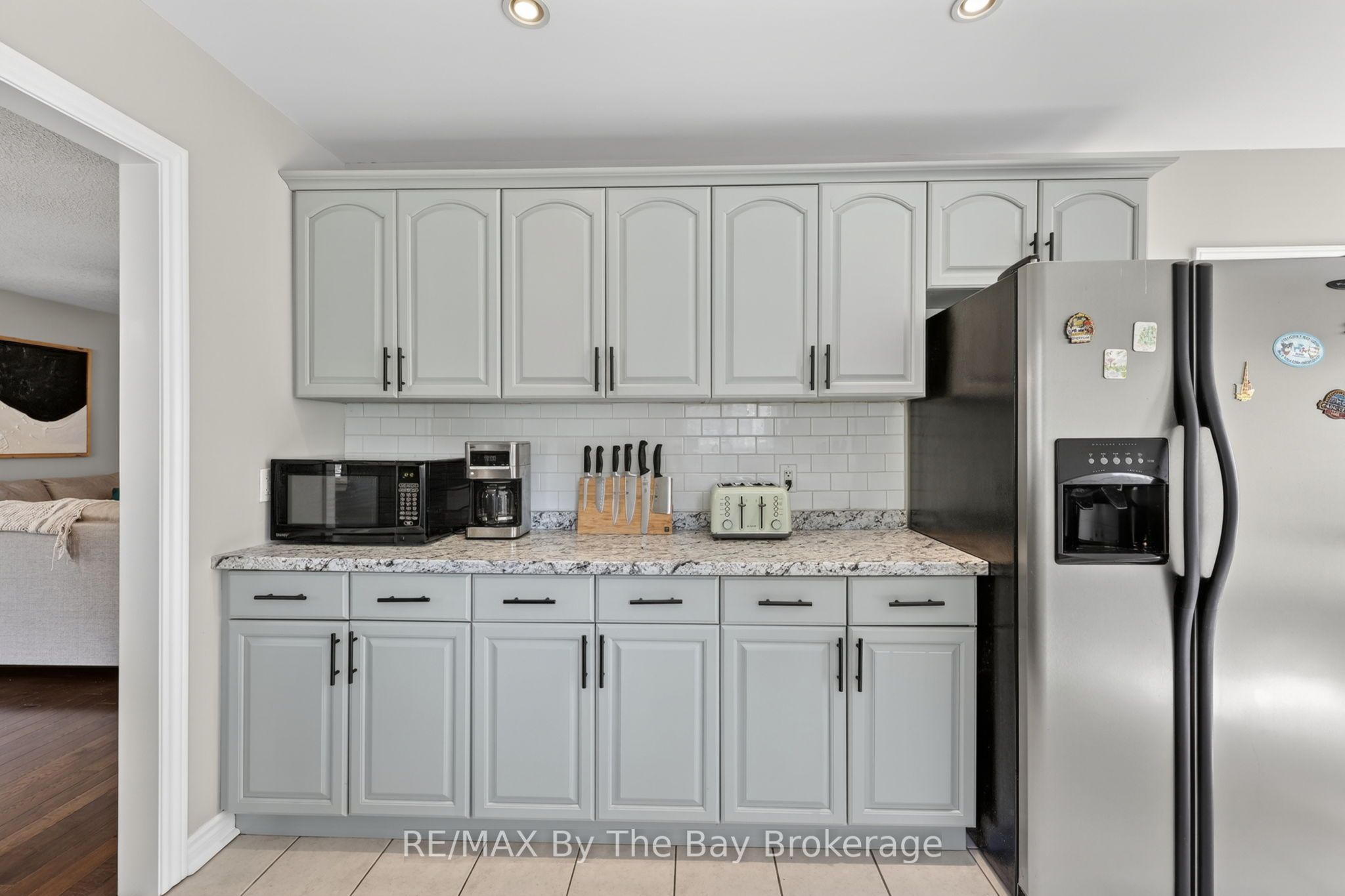 326 Golf Course Road, Wasaga Beach, ON L9Z 1S5 photo 5
