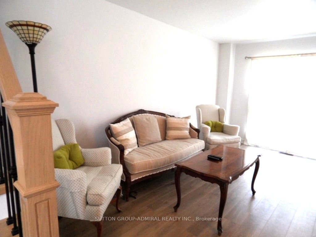 65 Delaney Crescent, Barrie, ON L4N 7C4 photo 3