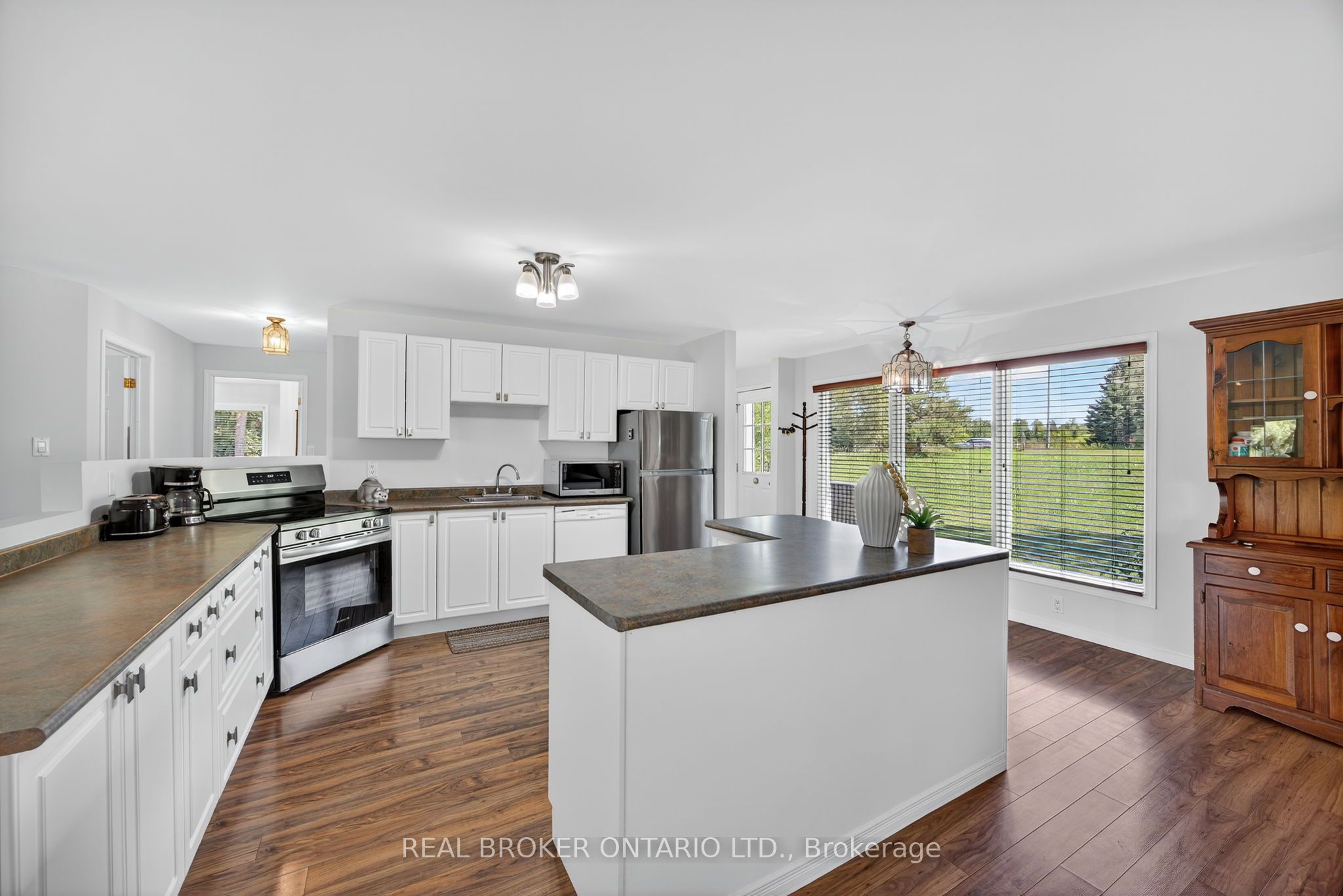 2174 Atkinson Road, Springwater, ON L0L 2K0 photo 4