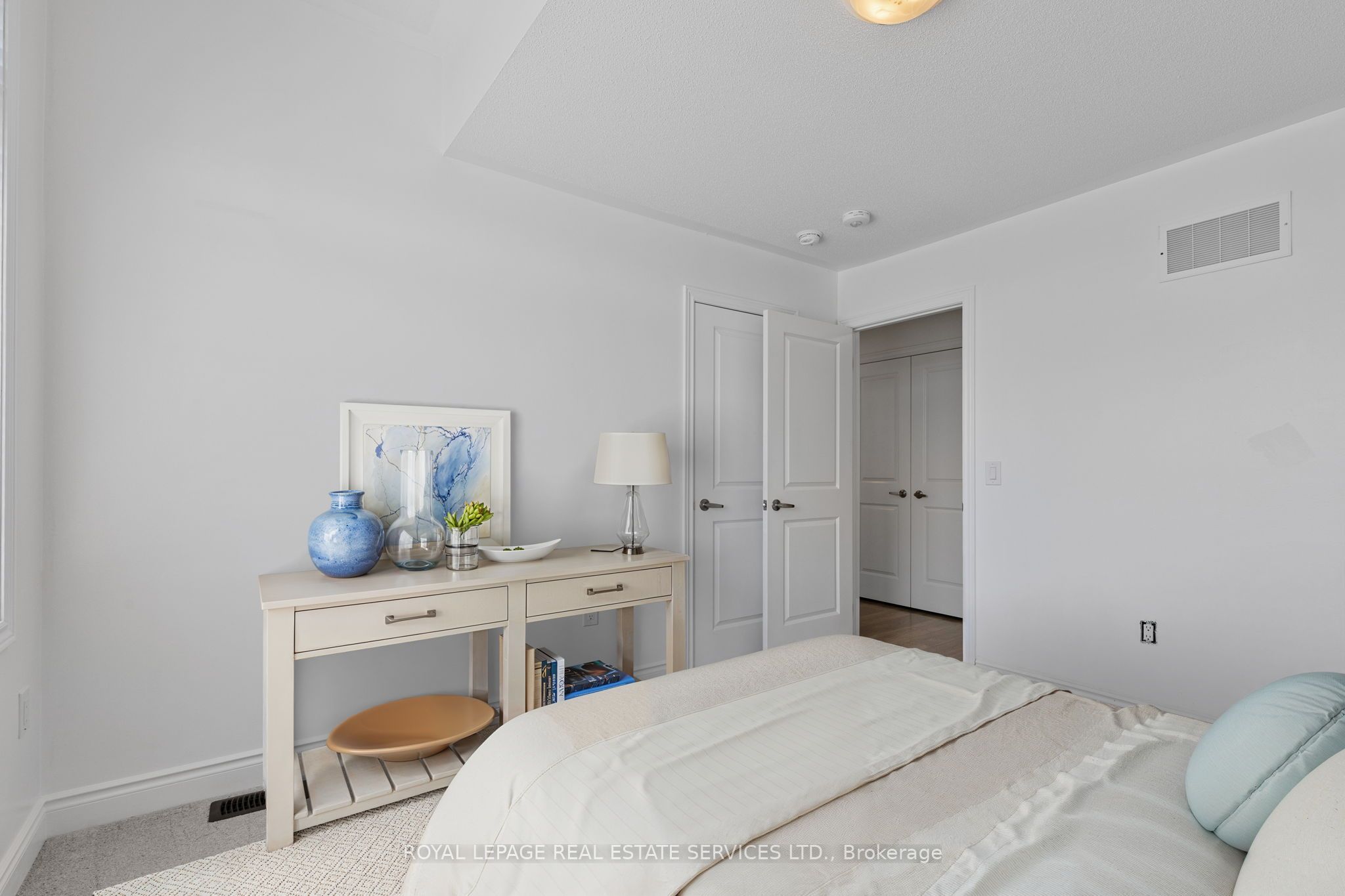28 Union Boulevard, Wasaga Beach, ON L9Z 0M5 photo 5