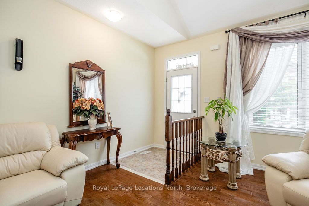22 Berkshire Avenue, Wasaga Beach, ON L9Z 0G3 photo 5