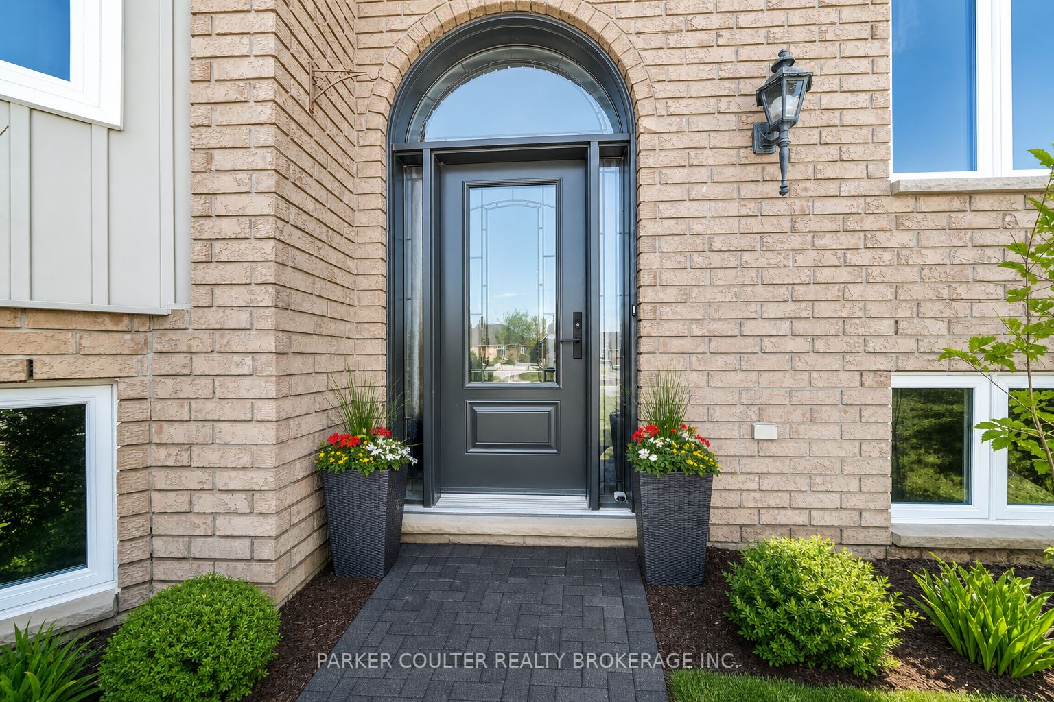 24 Parr Boulevard, Springwater, ON L0M 1T0 photo 3