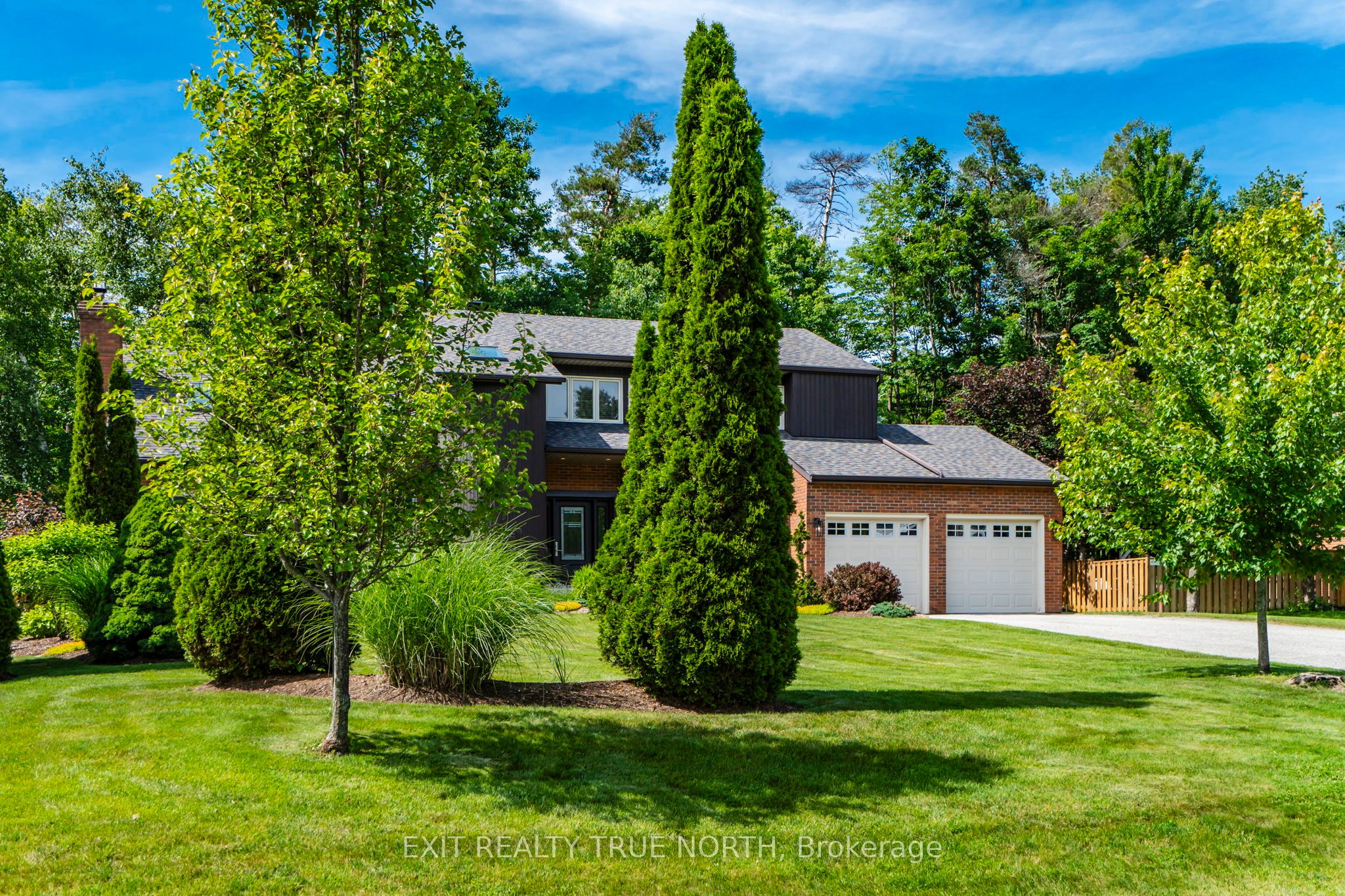 14 Rosewood Avenue, Springwater, ON L9X 0P5 photo 3