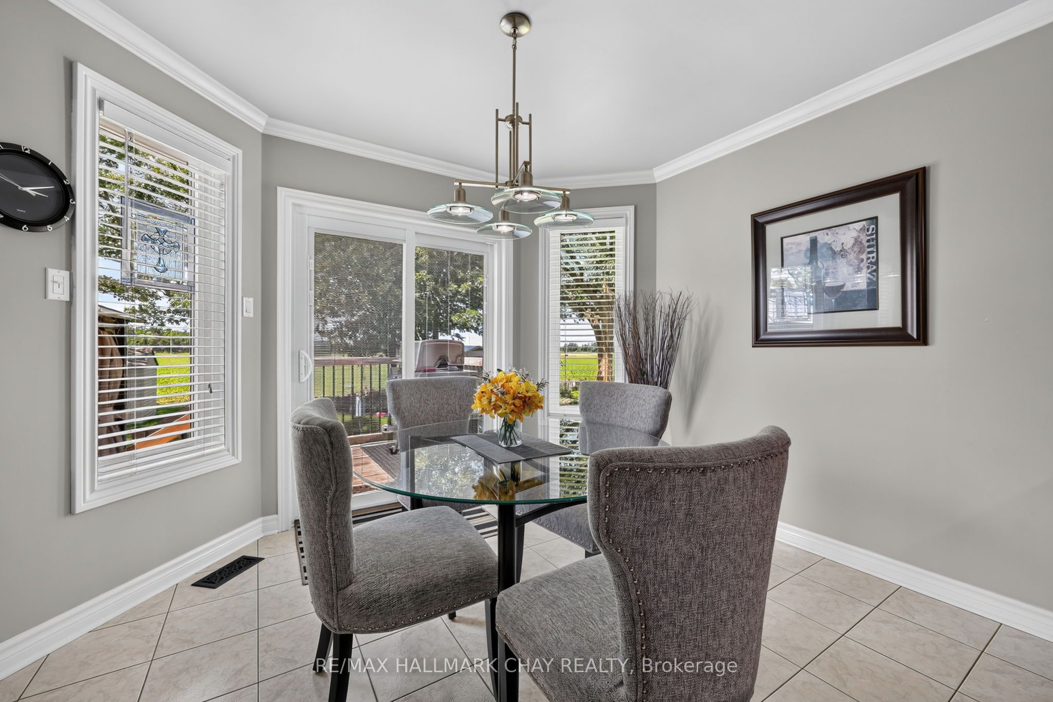 358 Livingstone Street W, Barrie, ON L4N 7K7 photo 4