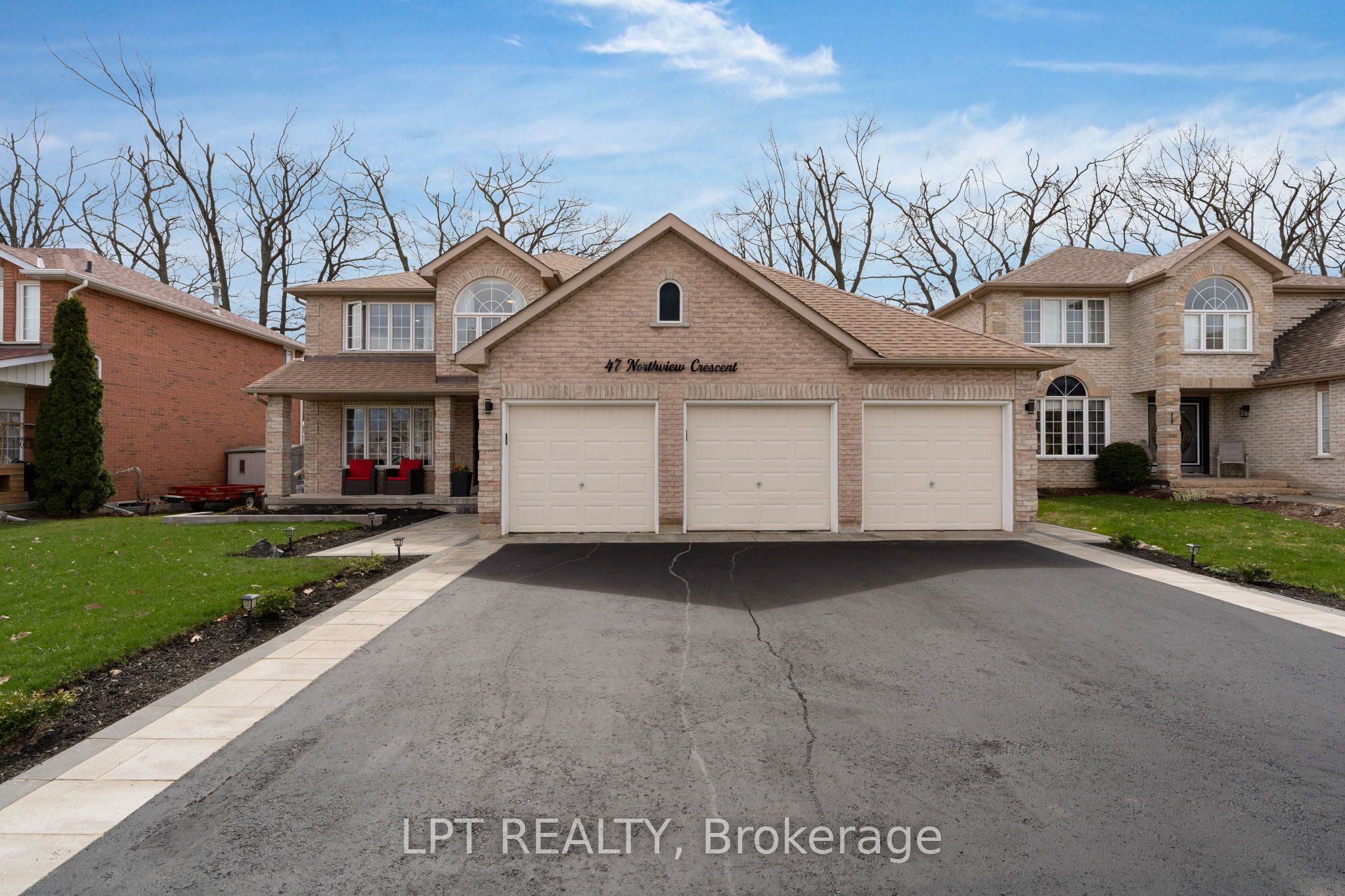 47 Northview Crescent, Barrie, ON L4N 9T4 photo 2