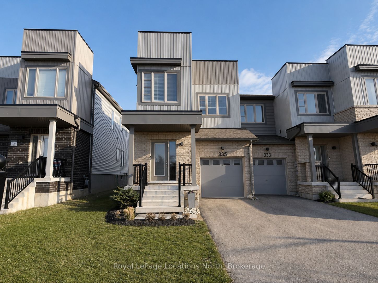 335 Atkinson Street, Clearview, ON L0M 1S0