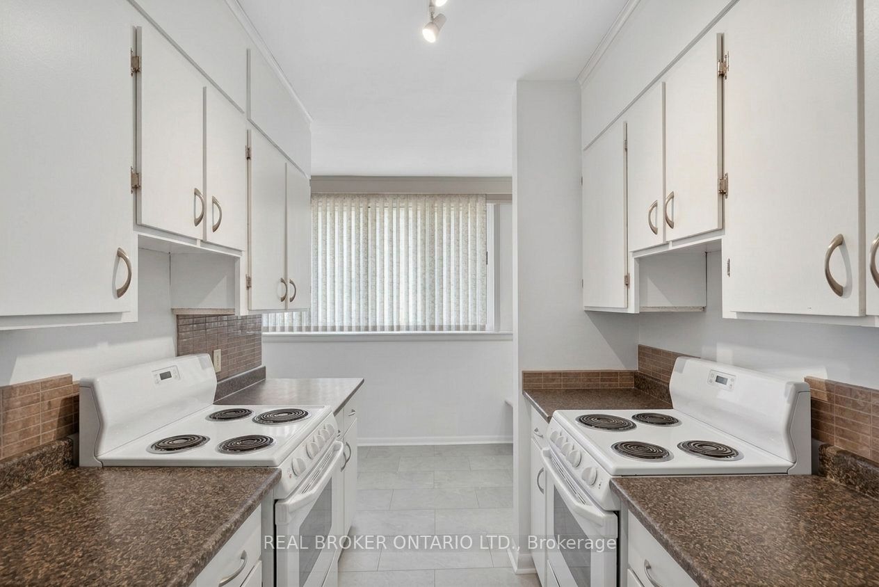 8 Westmount Drive S, Orillia, ON L3V 6C9 photo 4