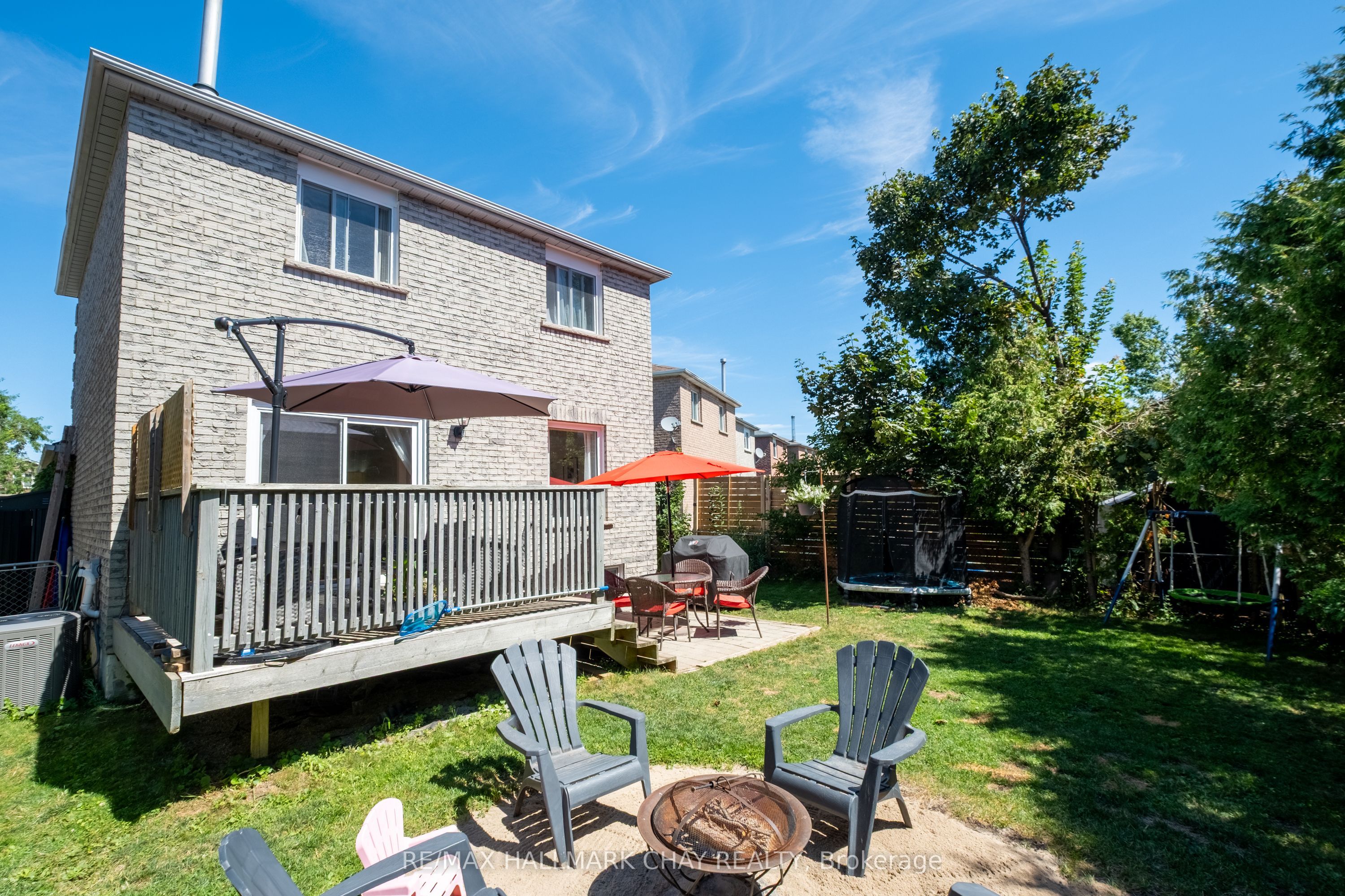 54 Wallace Drive, Barrie, ON L4N 7E1 photo 3