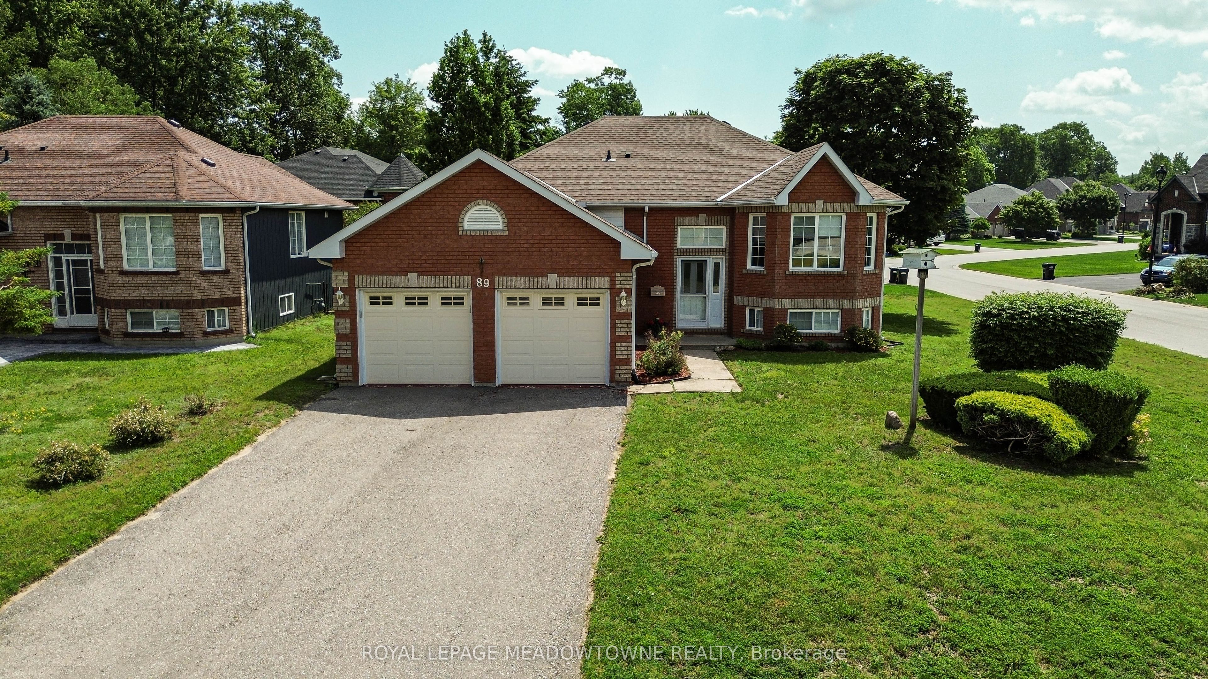 89 Royal Beech Drive, Wasaga Beach, ON L9Z 1H5 photo 2