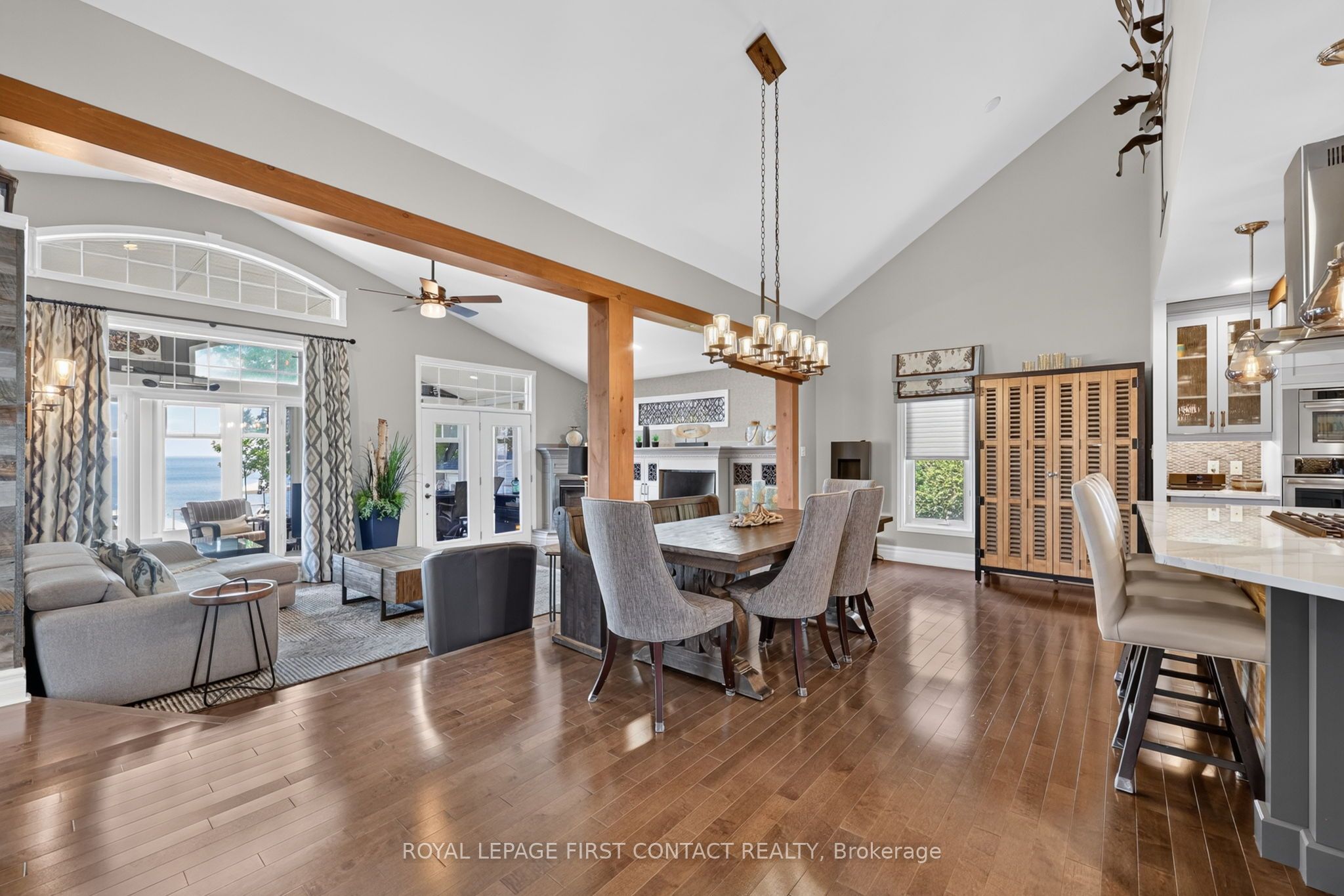 167 Lakeshore Road W, Oro-Medonte, ON L0L 2E0 photo 5