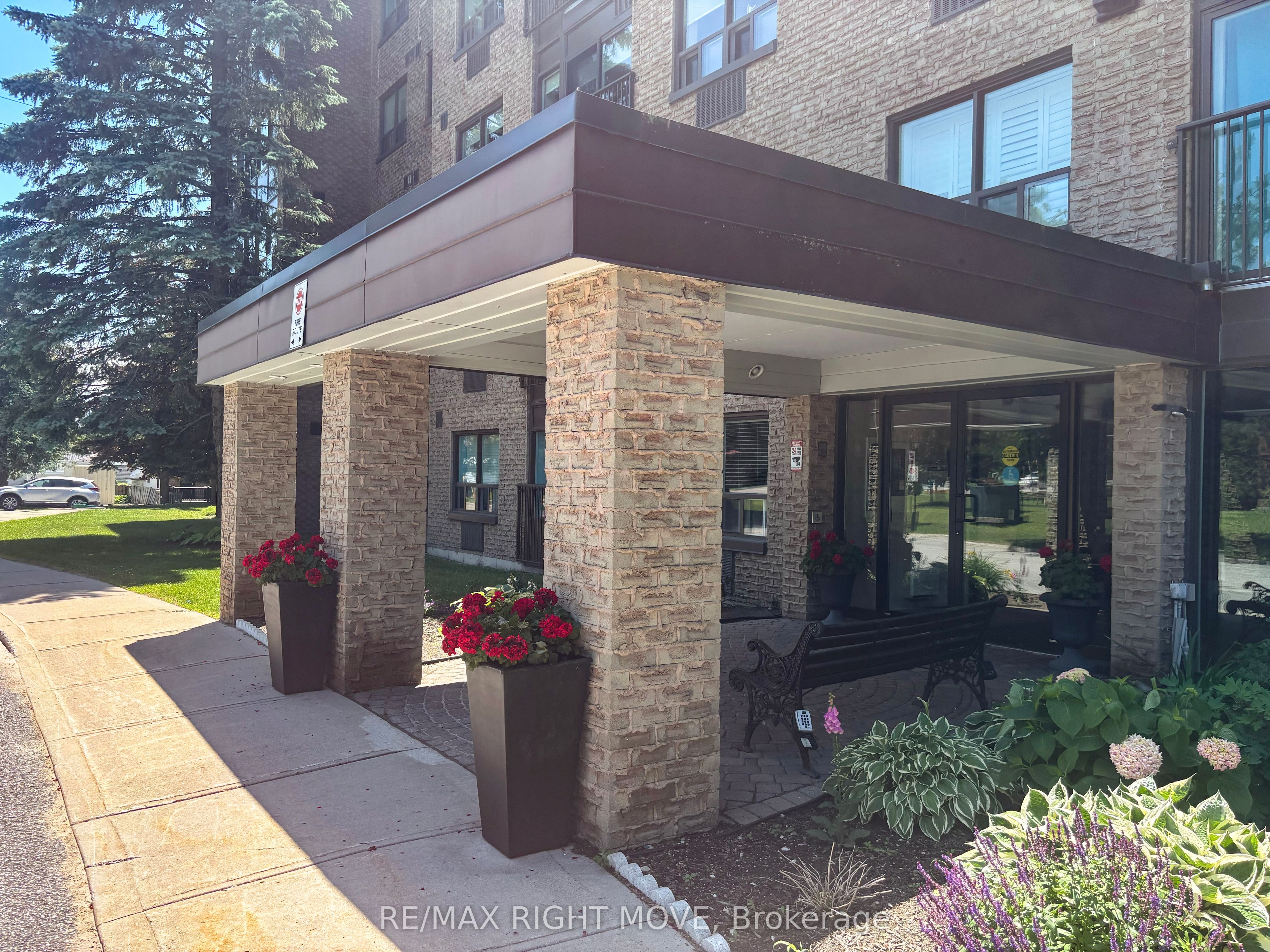 54 Fittons Road W 202, Orillia, ON L3V 3T9 photo 4