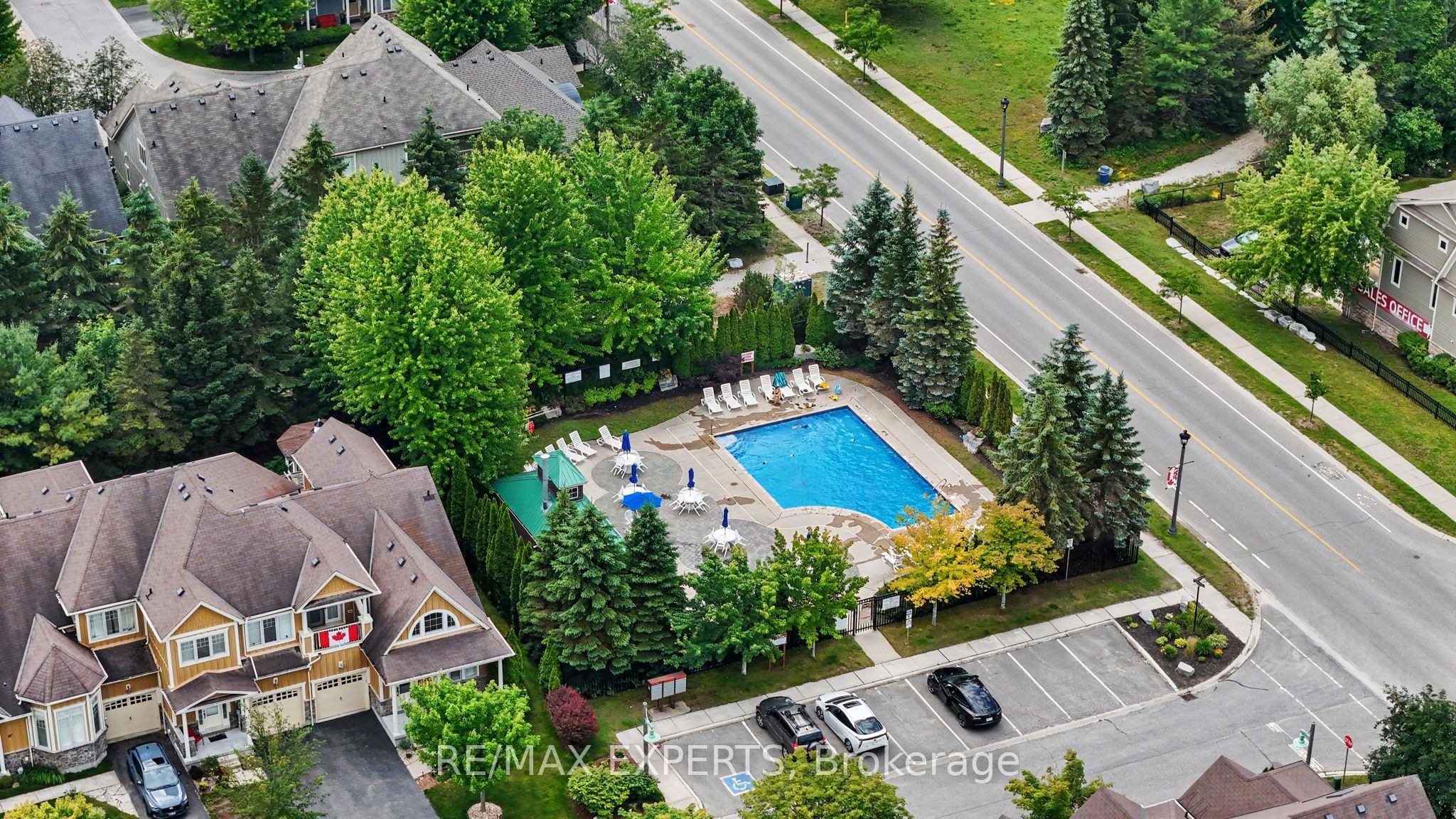58 Savannah Crescent, Wasaga Beach, ON L9Z 0E7 photo 3