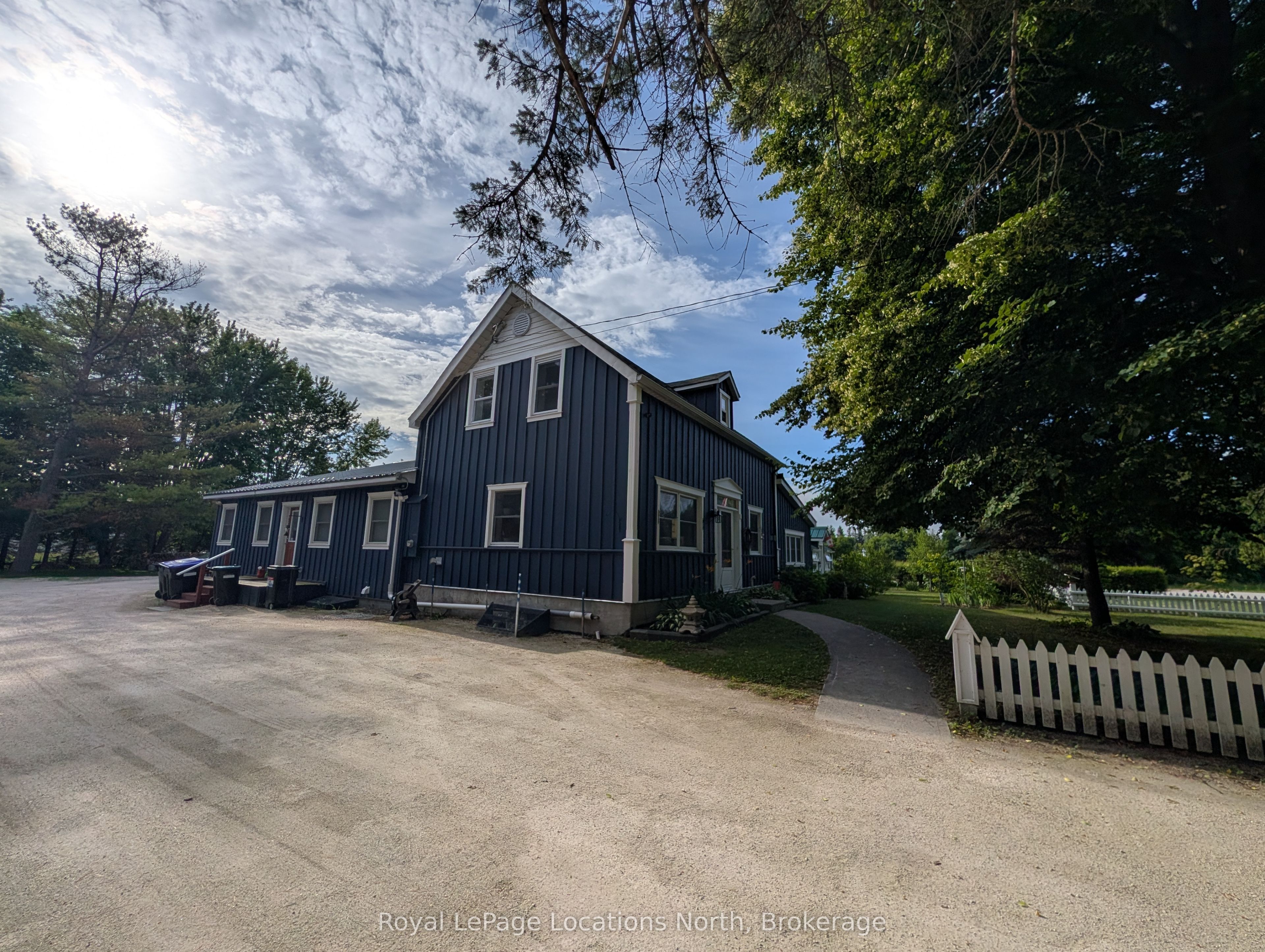 236 PHILLIPS Street S, Clearview, ON L0M 1S0