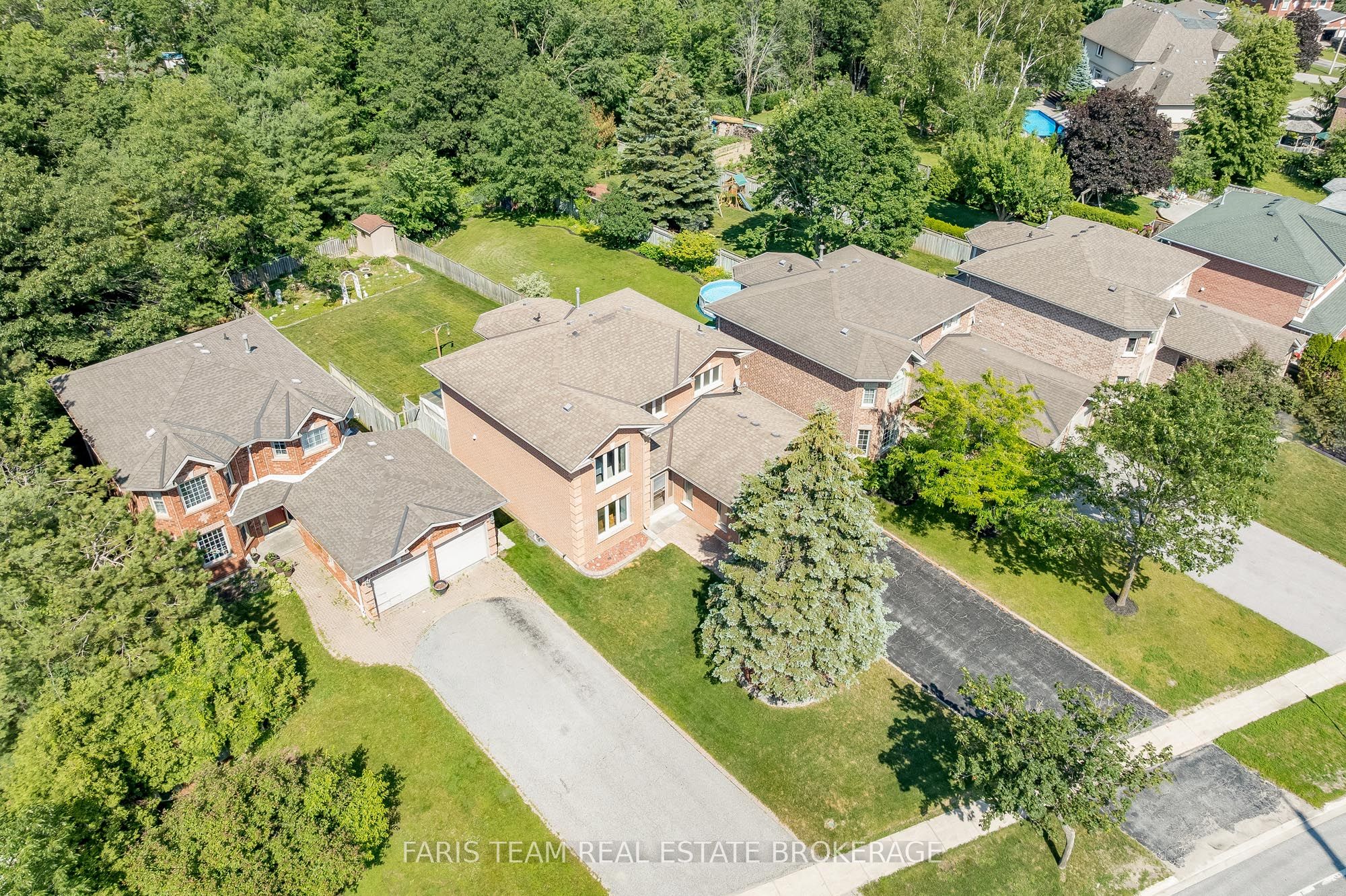 491 Ferndale Drive N, Barrie, ON L4N 7X7 photo 2