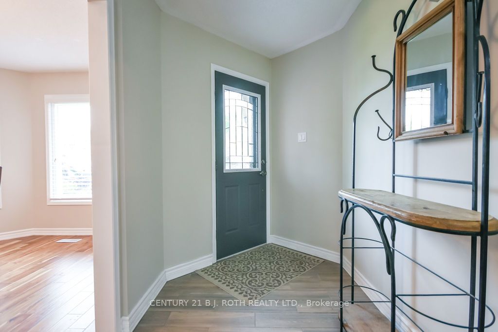 27 BRANDON Crescent, Orillia, ON L3V 7P6 photo 5
