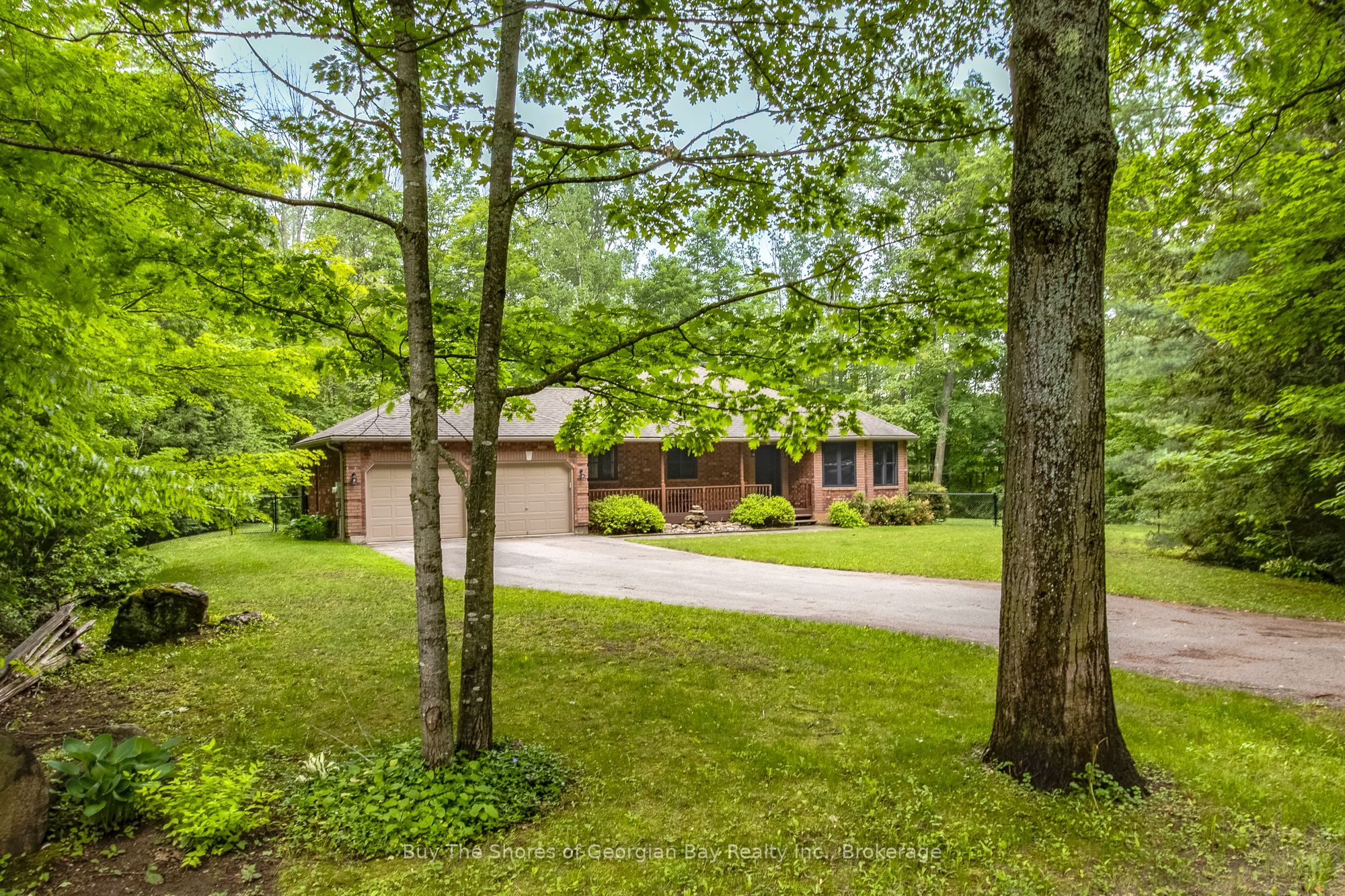 2367 MacDonald Road, Springwater, ON L0L 1P0 photo 2