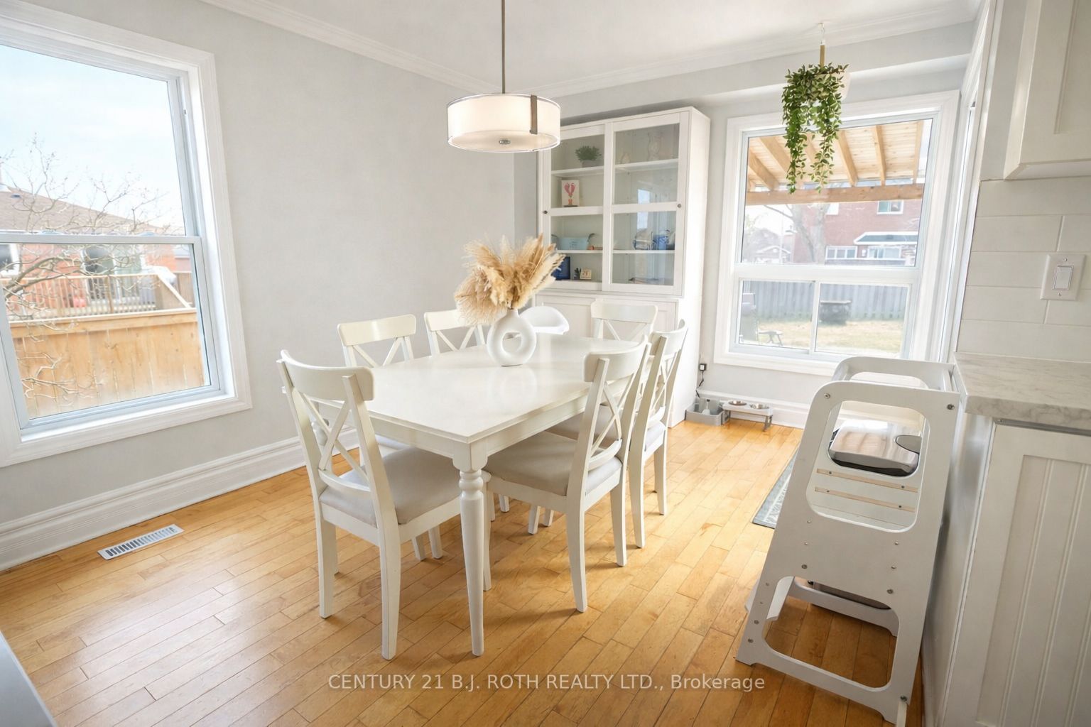 9 Laidlaw Drive N, Barrie, ON L4N 7S1 photo 5