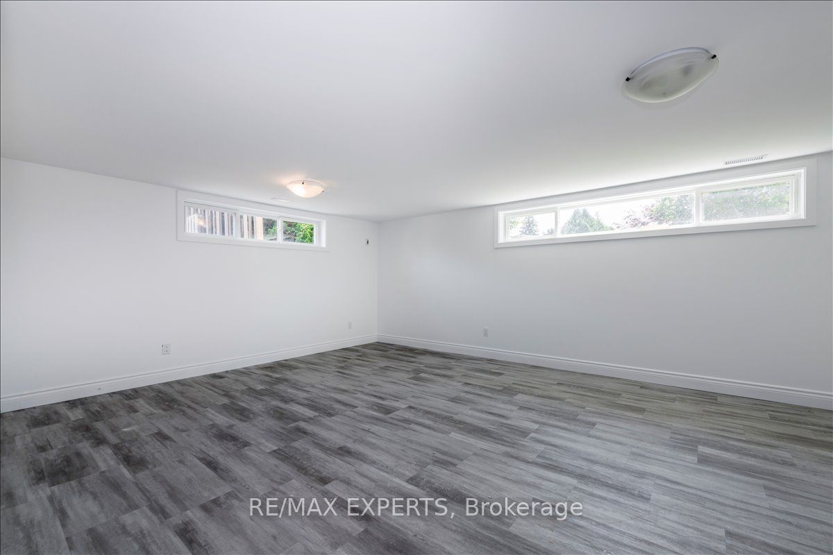 7 Willow Street, Collingwood, ON L9Y 2H9 photo 4