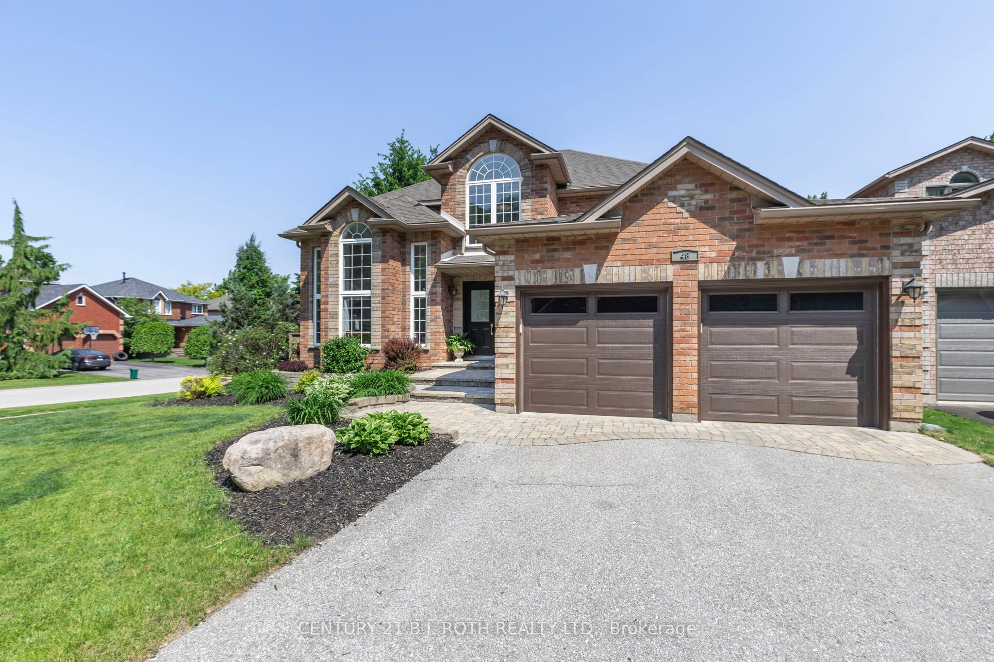 48 Crimson Ridge Road, Barrie, ON L4N 9S1 photo 2