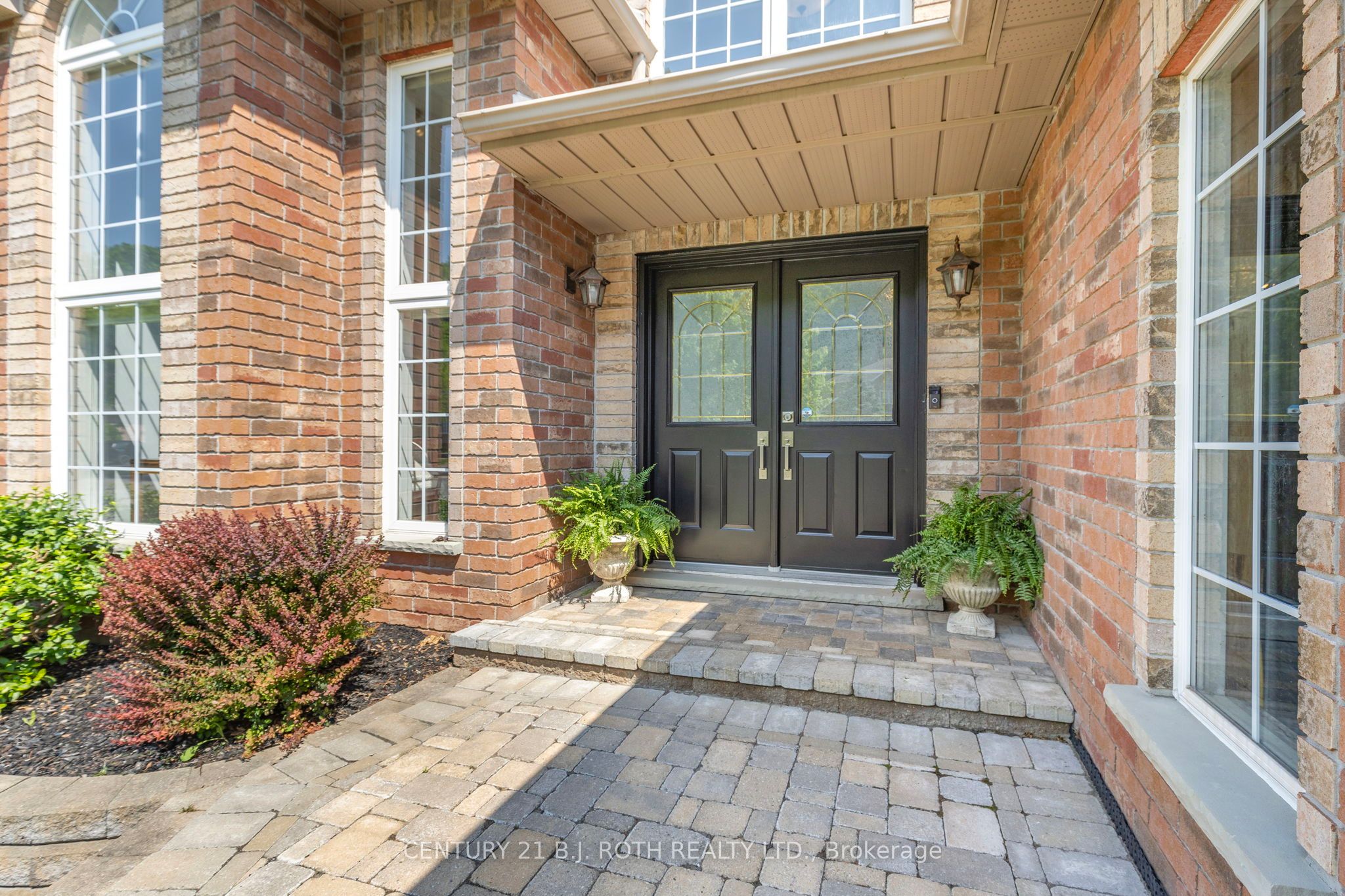 48 Crimson Ridge Road, Barrie, ON L4N 9S1 photo 3