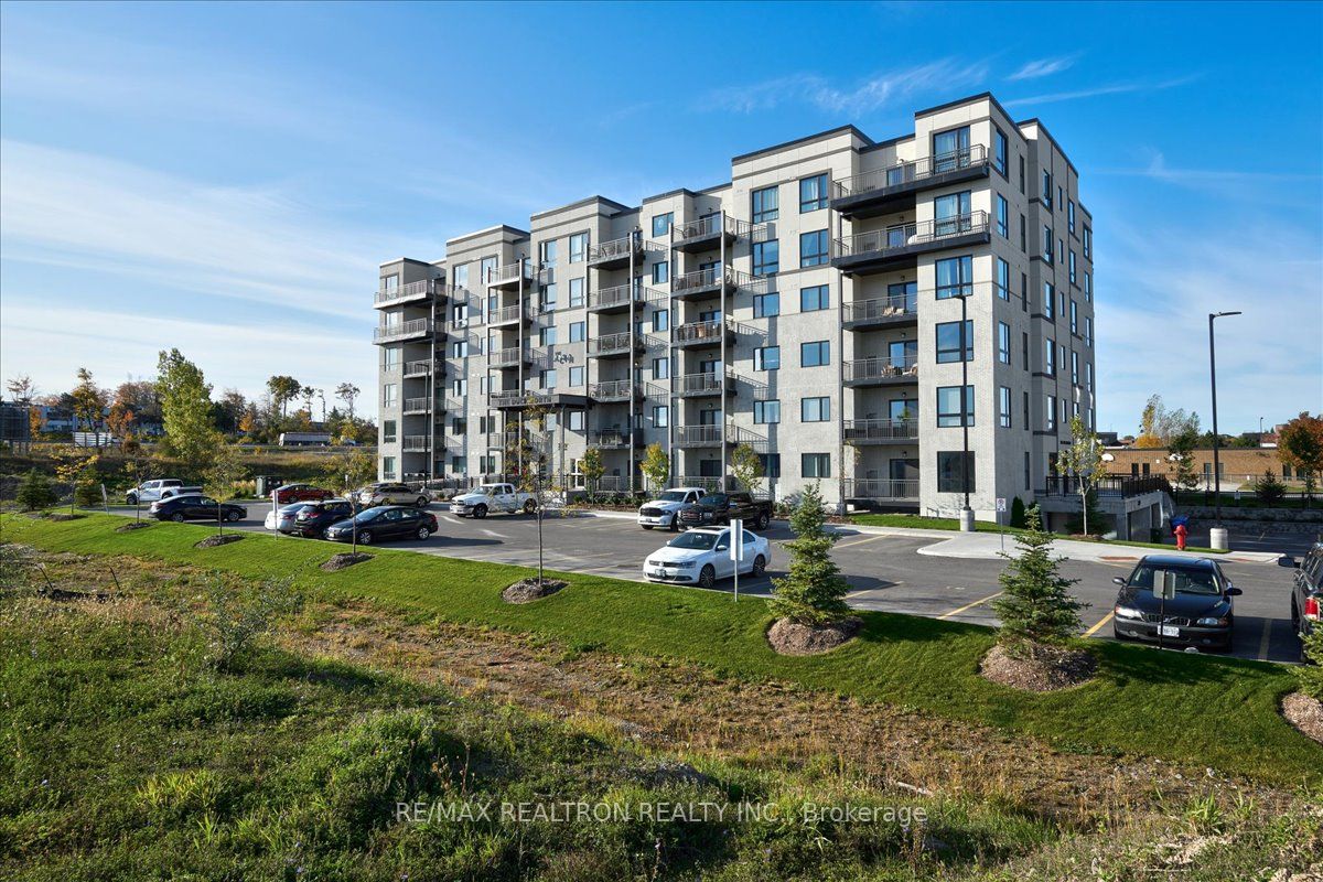 299 Cundles Road E 102, Barrie, ON L4M 0K9