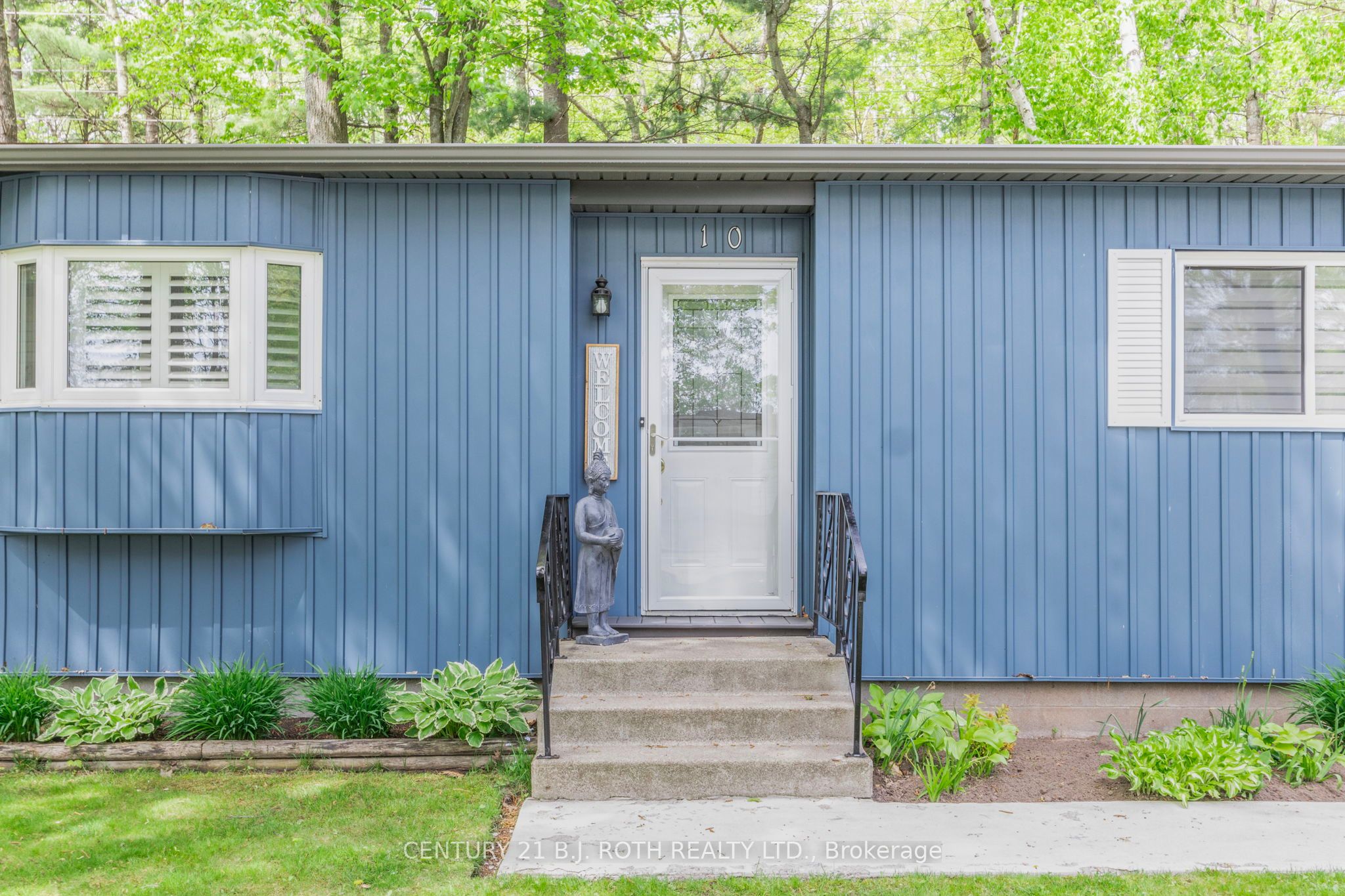 10 Allen Drive N, Wasaga Beach, ON L9Z 1K5 photo 4