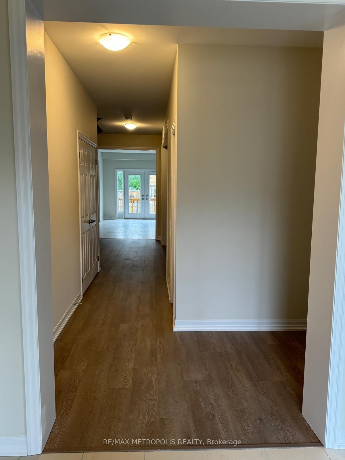 232 Warden Street, Clearview, ON L0M 1S0 photo 2