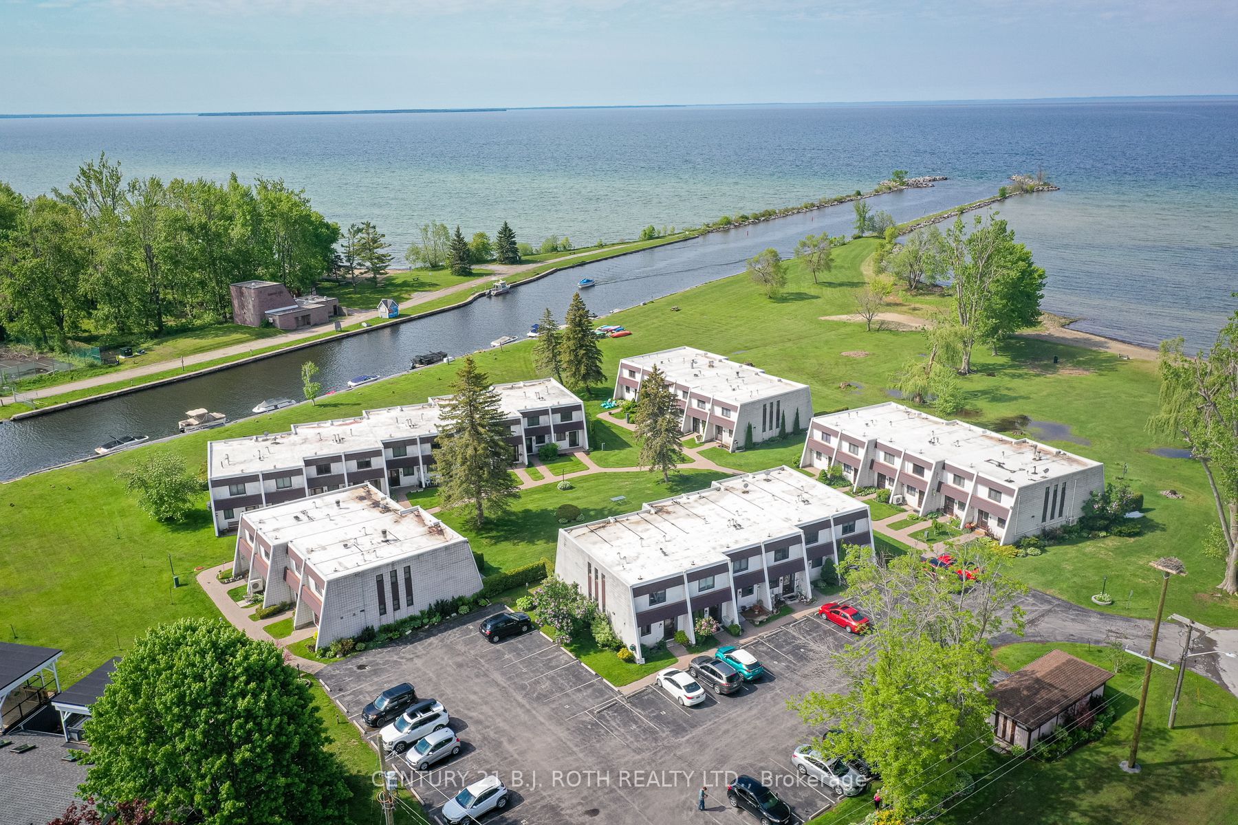 1 Paradise Boulevard Unit 14, Ramara, ON L0K 1B0 photo 3
