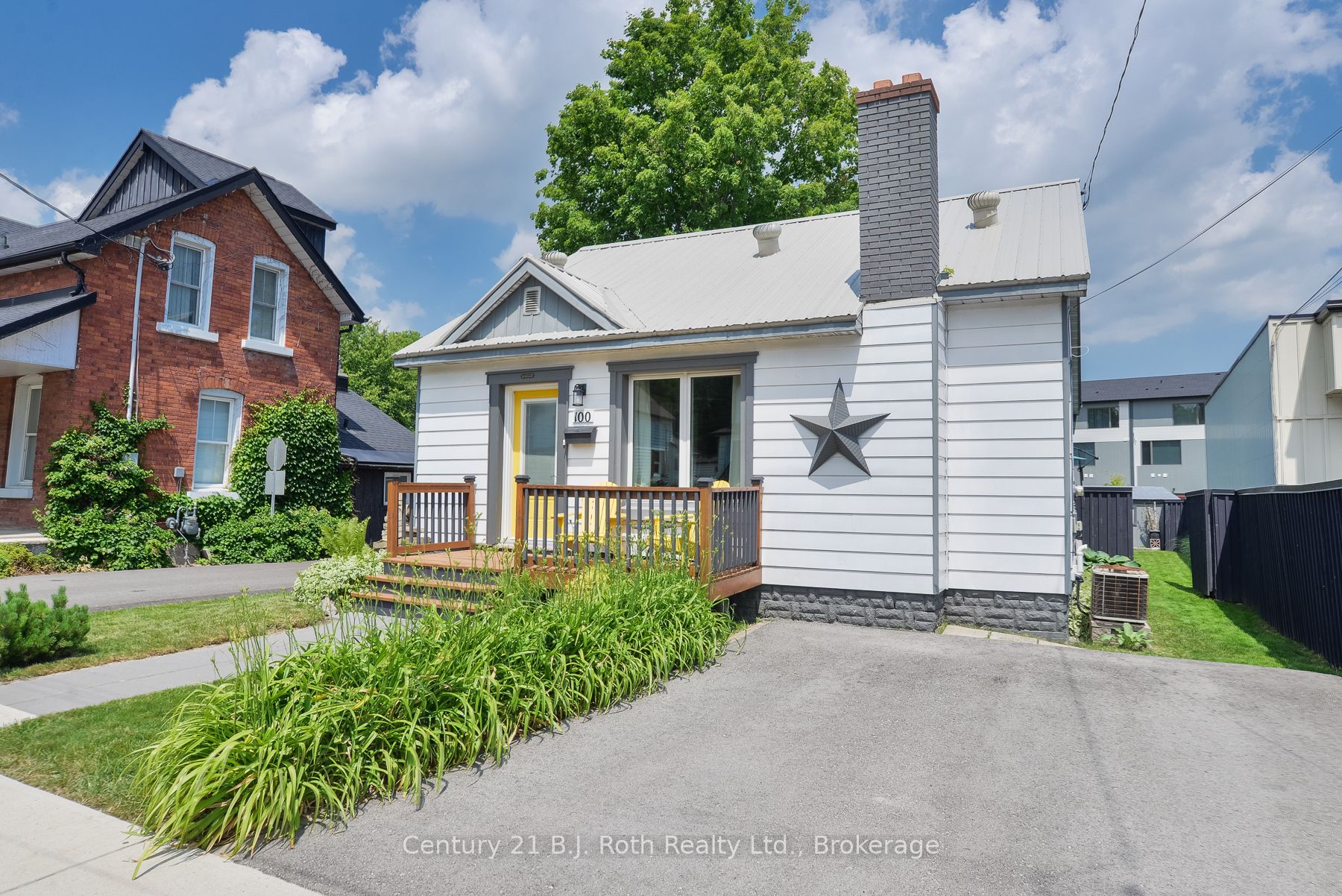 100 Laclie Street, Orillia, ON L3V 4M8 photo 3