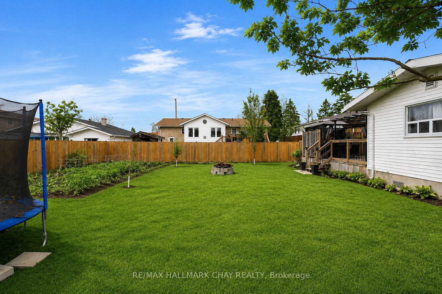 232 Superior Street, Clearview, ON L0M 1S0 photo 3