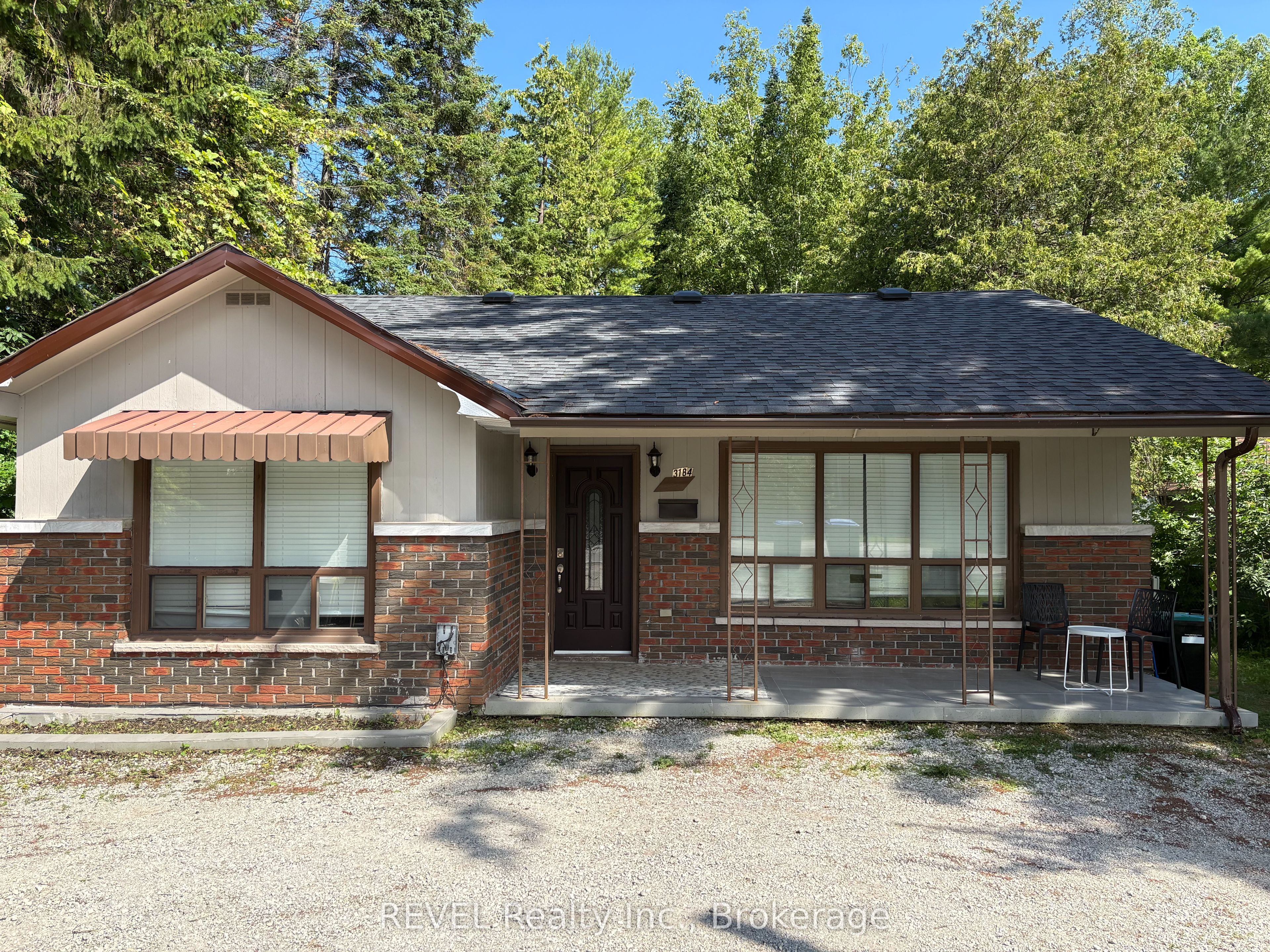 3184 Mosley Street, Wasaga Beach, ON L9Z 1V4 photo 3