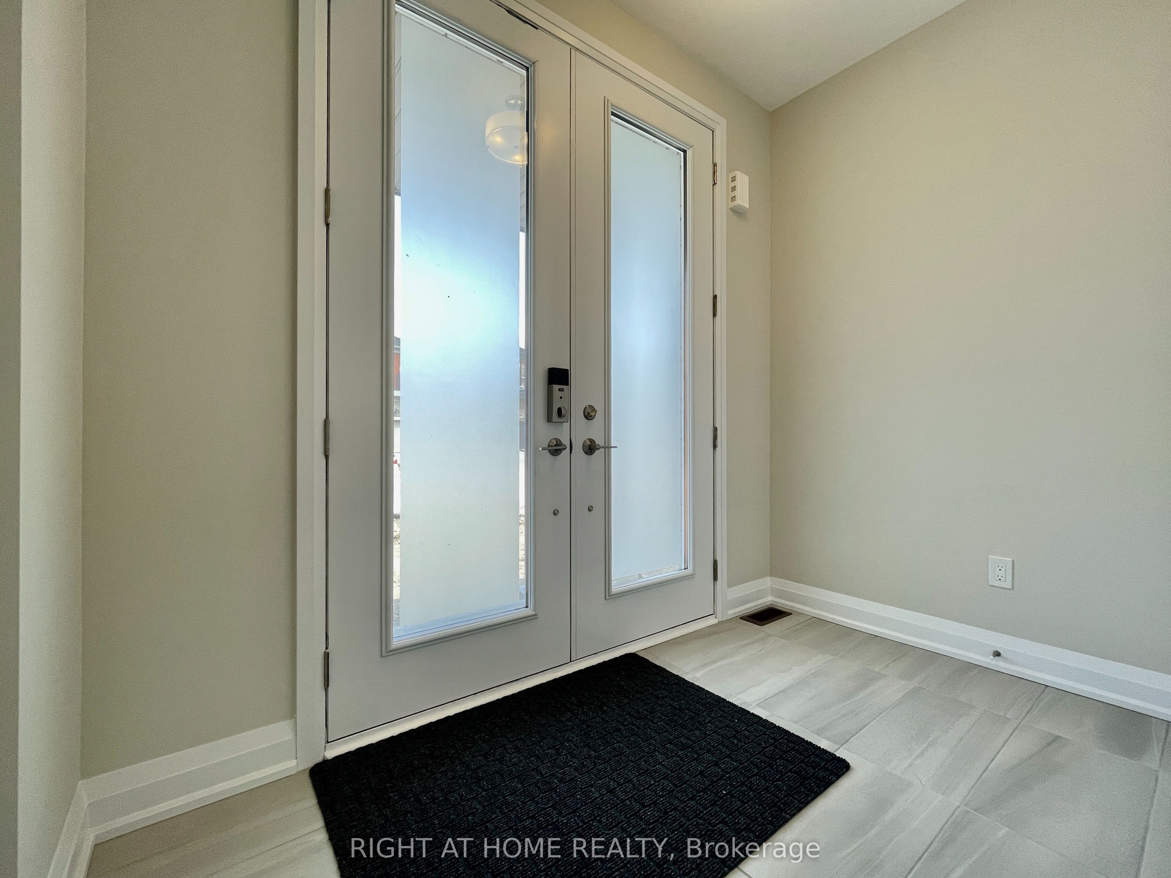12 Sweet Cicely Street, Springwater, ON L9X 2E2 photo 5