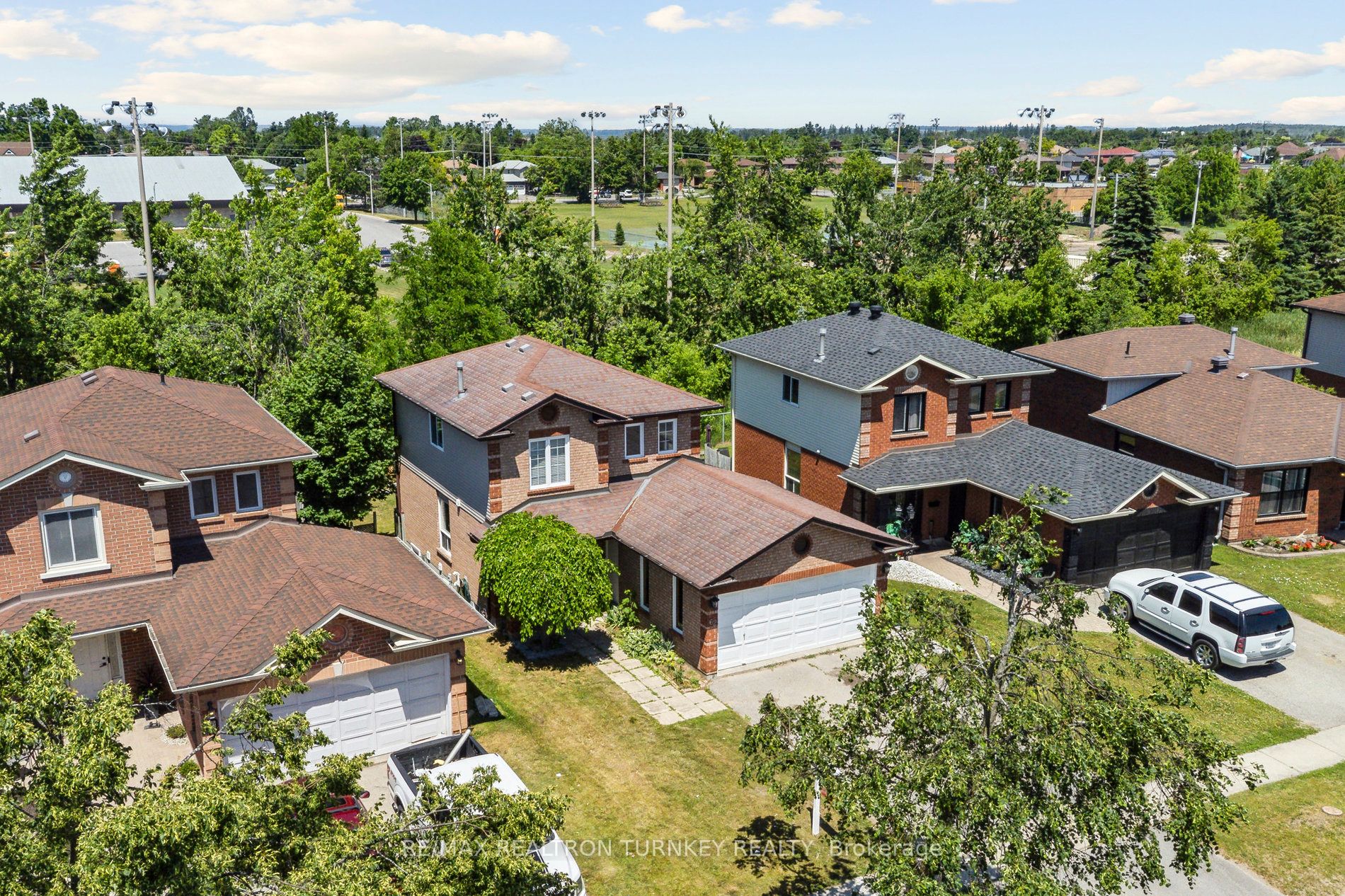 62 Arthur Avenue Upper, Barrie, ON L4M 6H5 photo 3