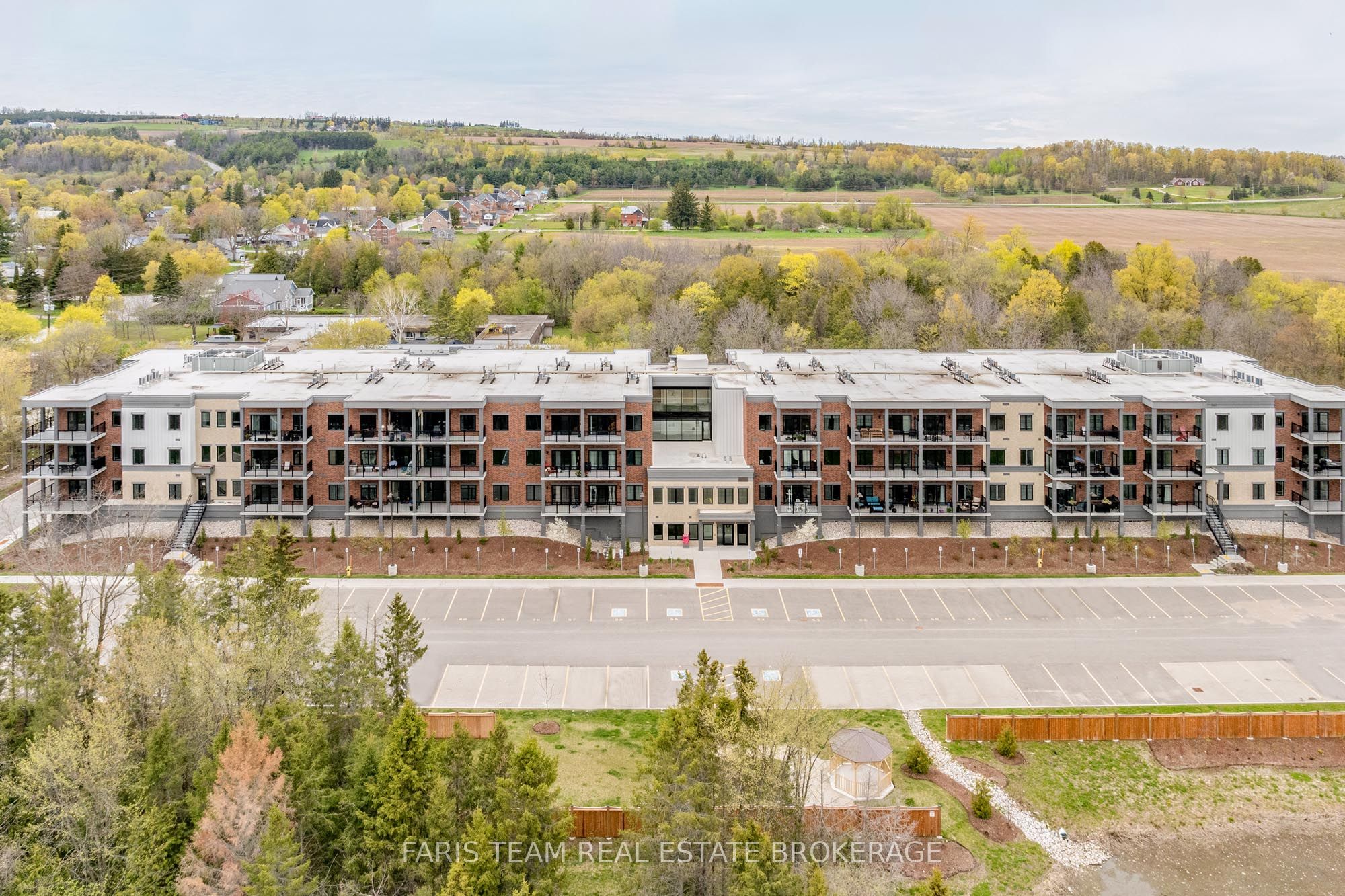 121 Mary Street 224, Clearview, ON L0M 1G0 photo 2
