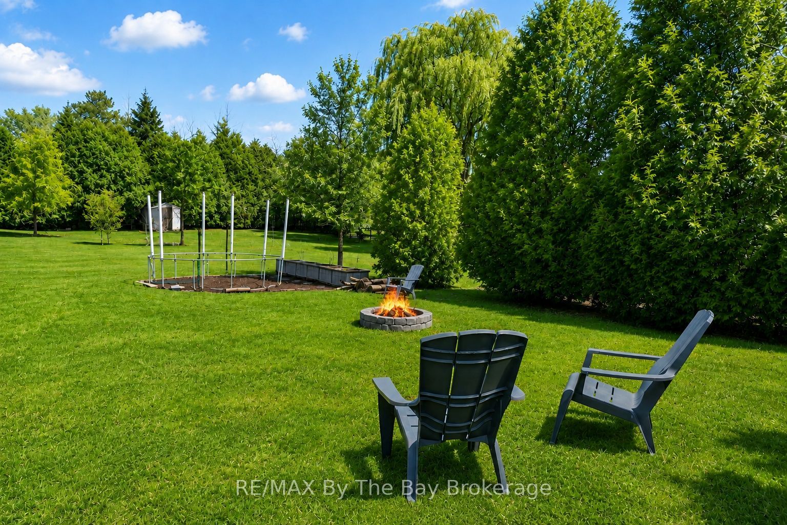 215 Montreal Street, Clearview, ON L0M 1S0 photo 3