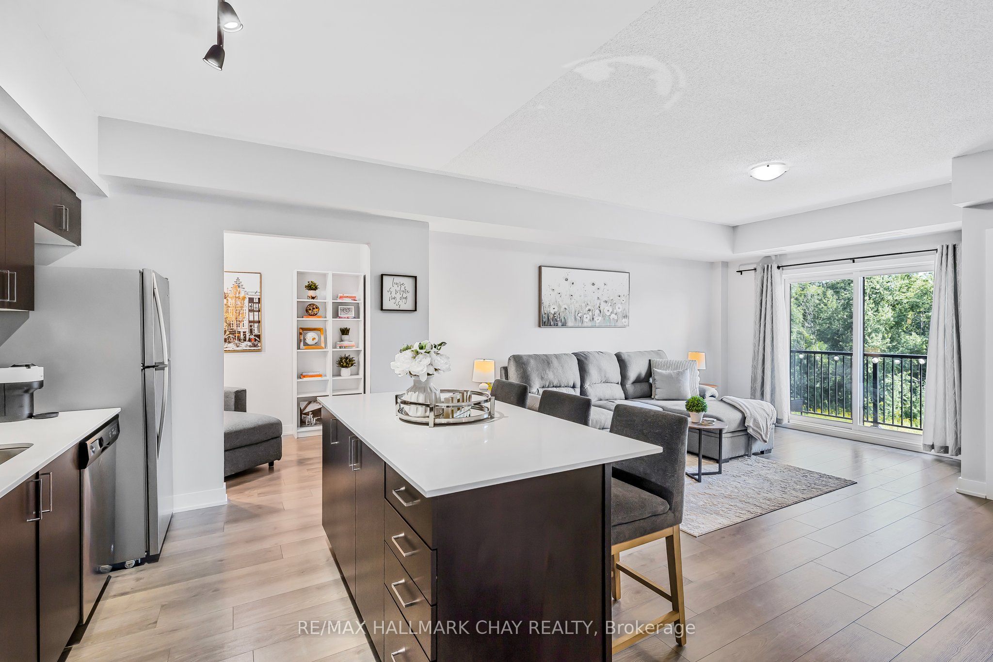 5 Chef Lane 208, Barrie, ON L9J 0J8