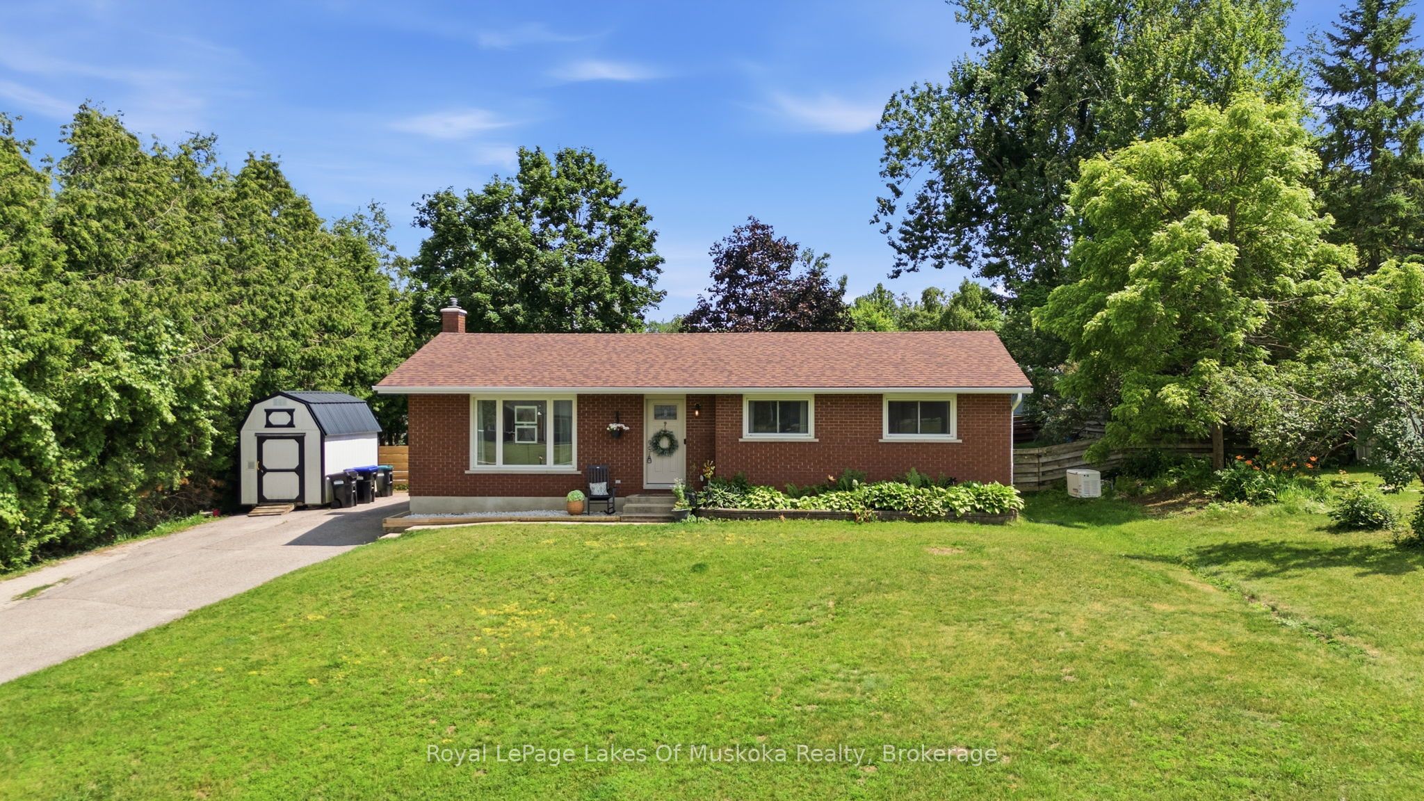 2049 Marchmont Road, Severn, ON L3V 6H2