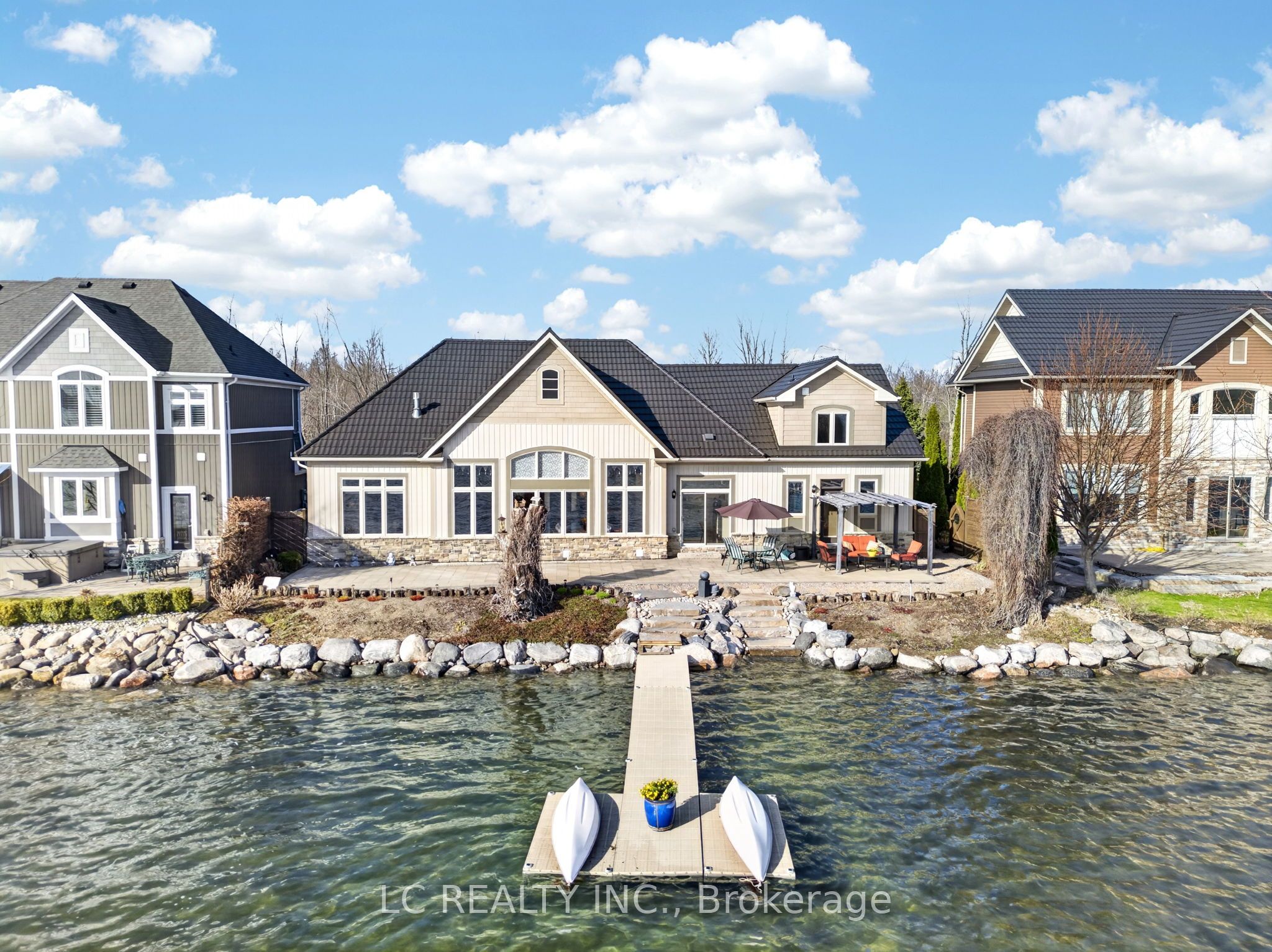 143 Victoria Crescent, Orillia, ON L3V 6H1