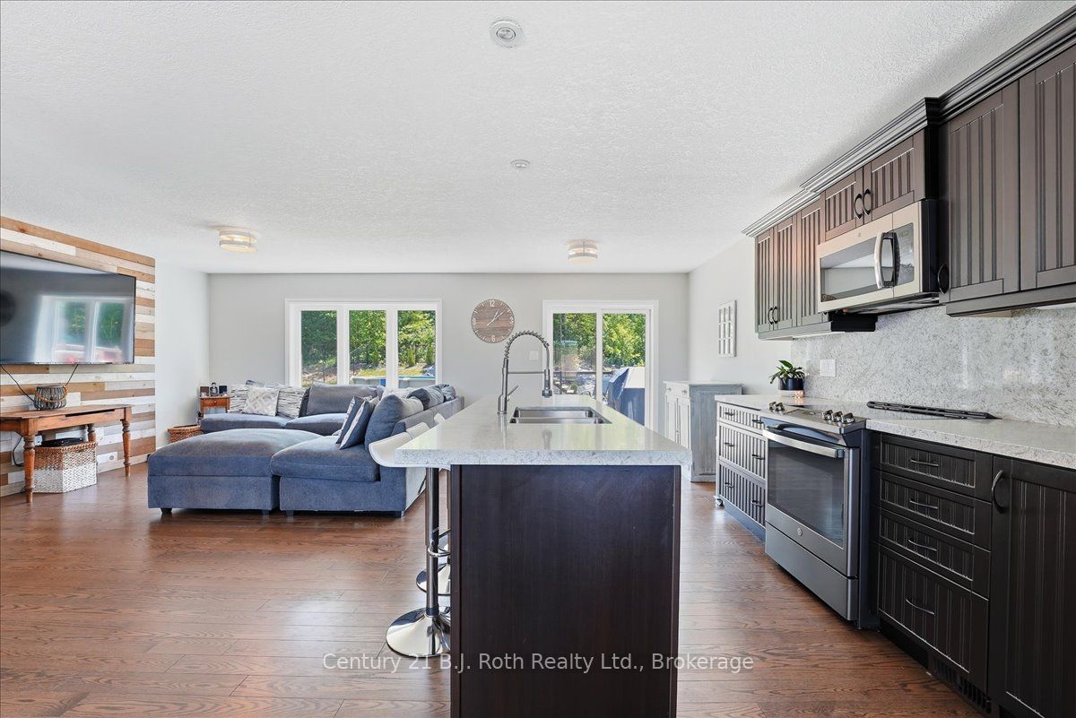 27 Ralph Dalton Boulevard, Tay, ON L0K 2A0 photo 5