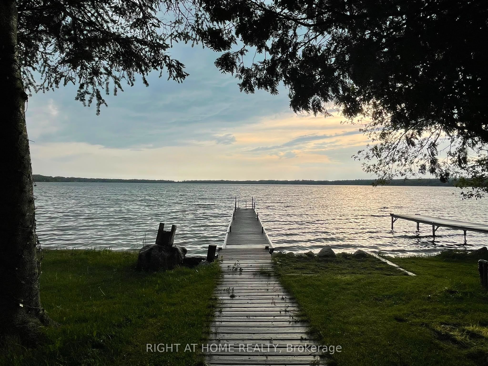 5470 Penetanguishene Road, Springwater, ON L0L 1P0 photo 5