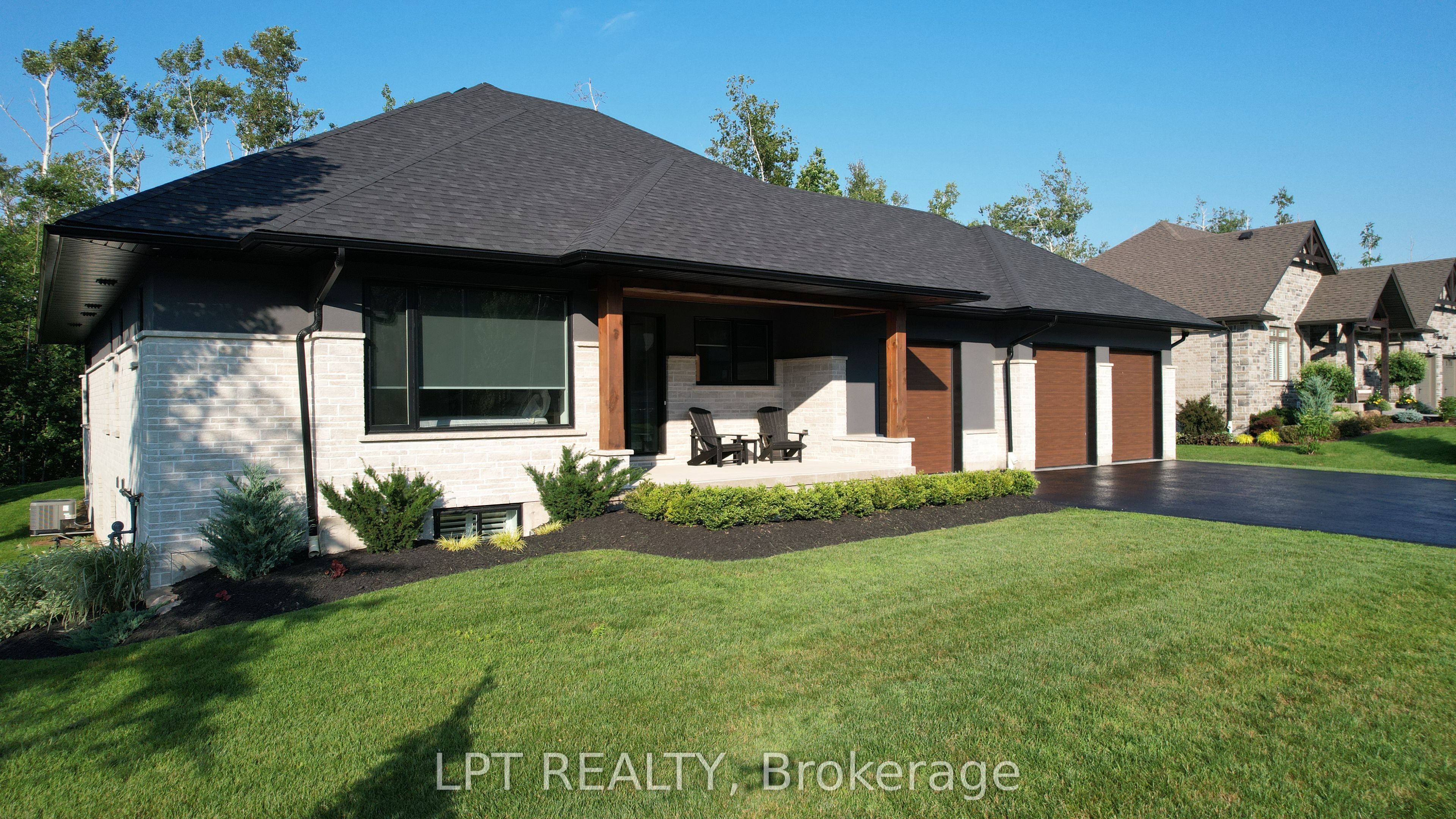 15 Byers Street, Springwater, ON L9X 2A3 photo 2
