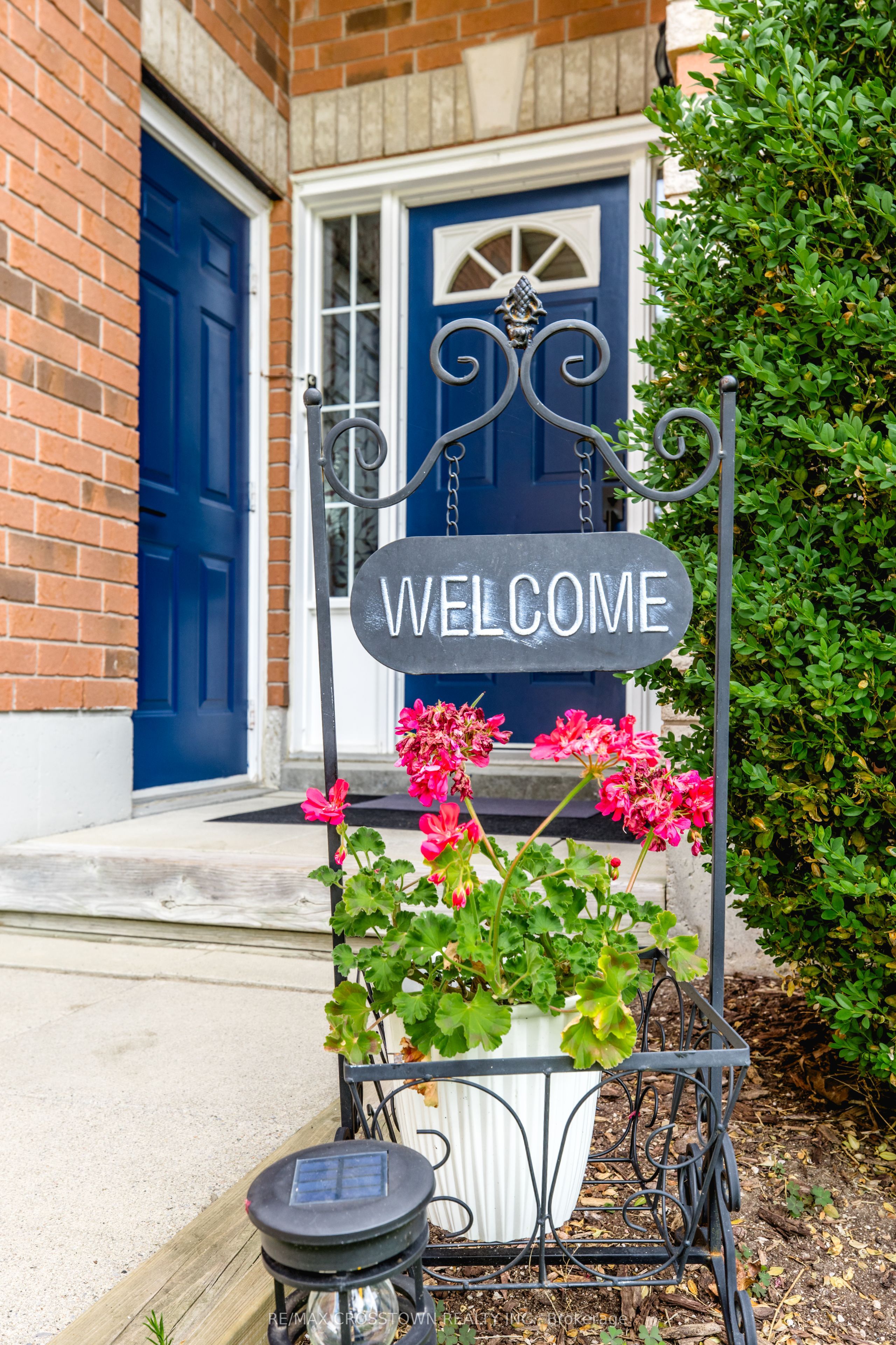 11 Revelstoke Court, Barrie, ON L4N 8X7 photo 4