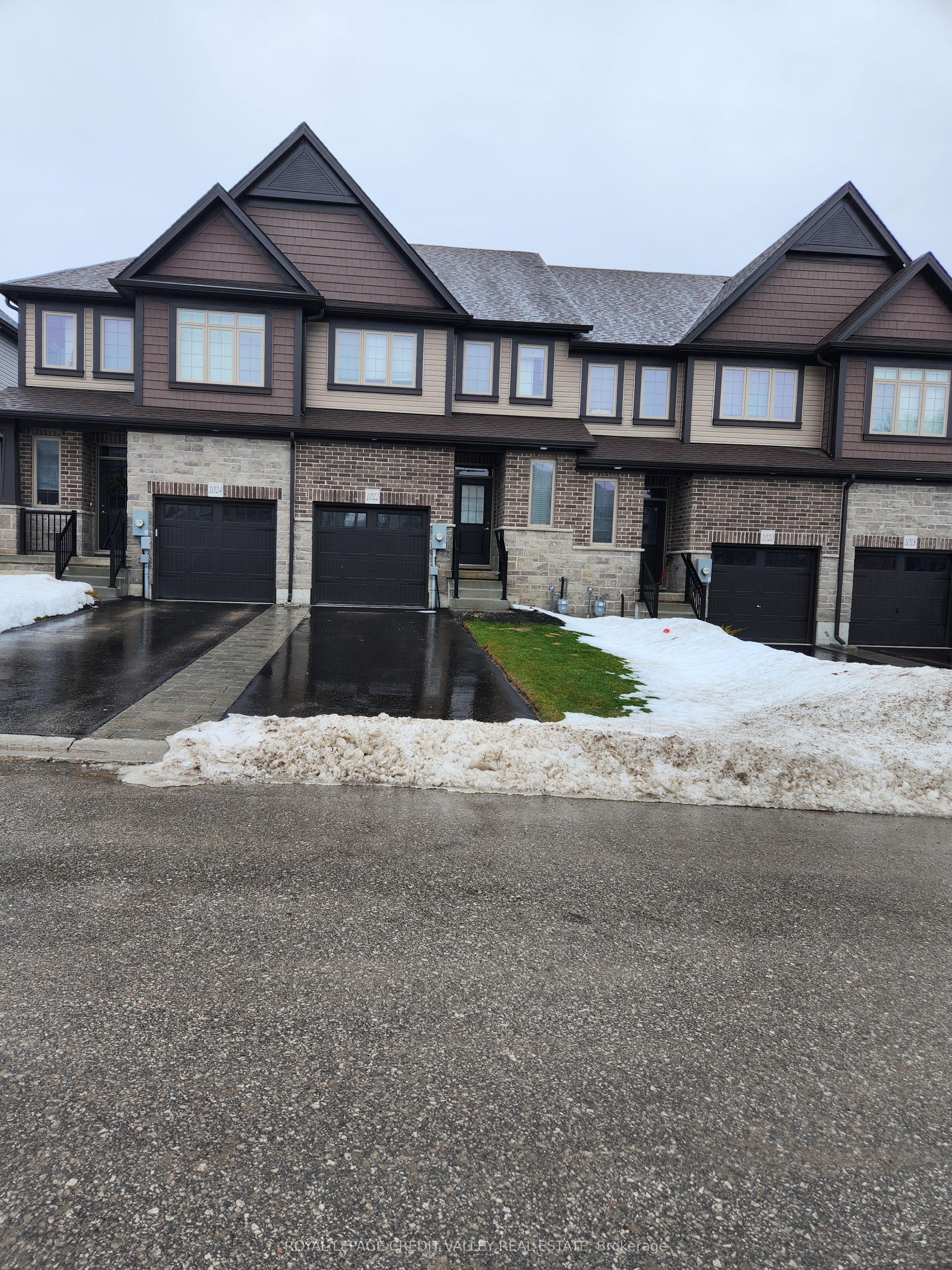 1022 Wright Drive, Midland, ON L4R 0E4