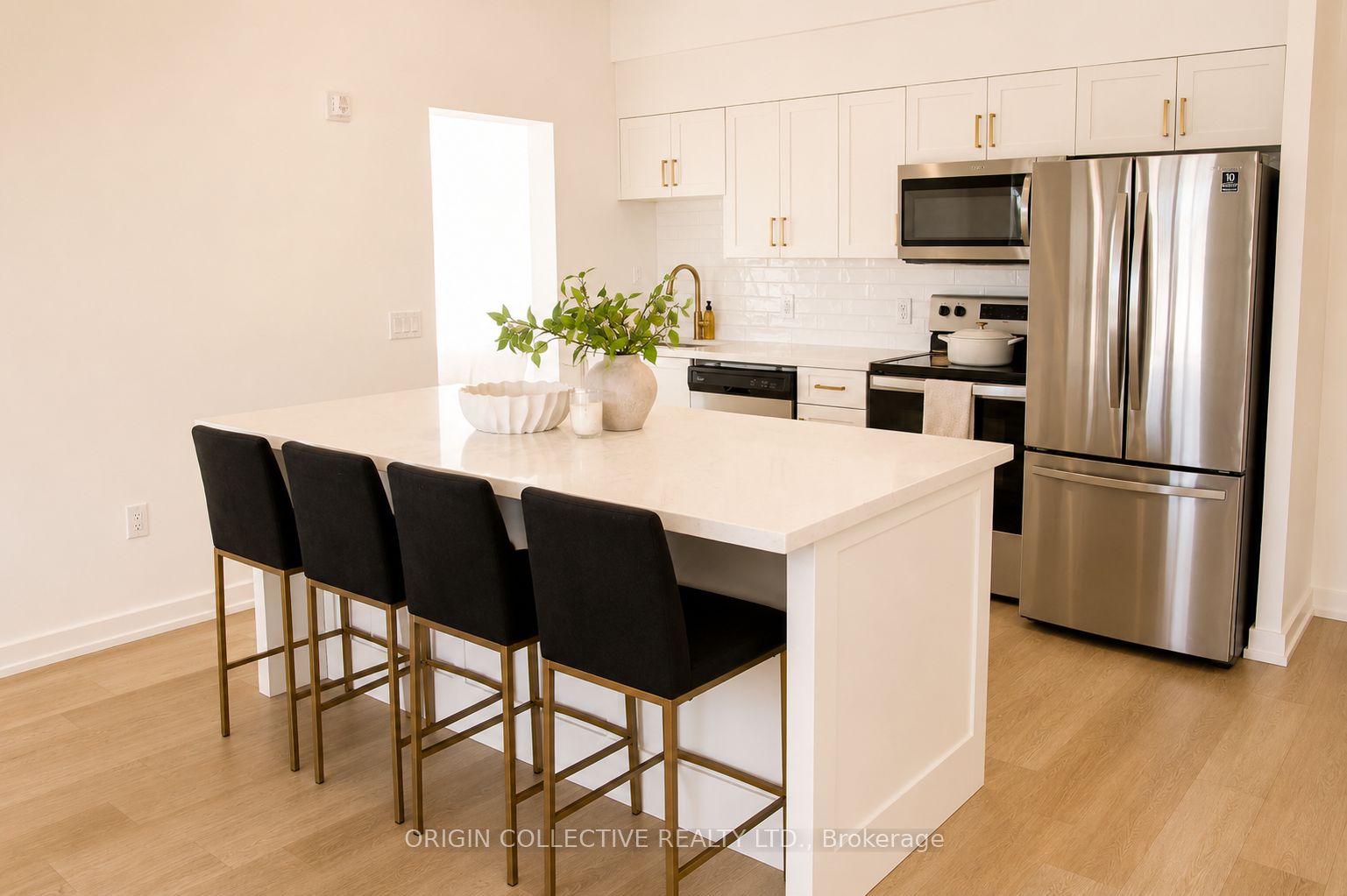 430 Essa Road 206, Barrie, ON L0M 1A0