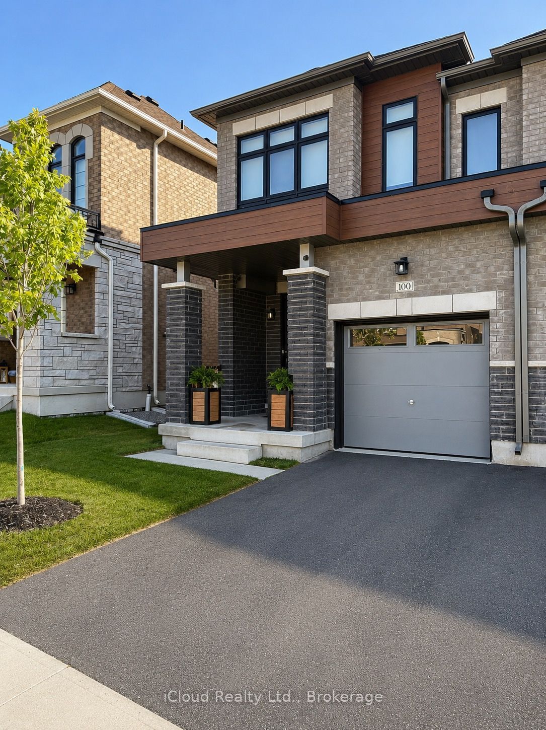 100 Bearberry Road, Springwater, ON L9X 2C9