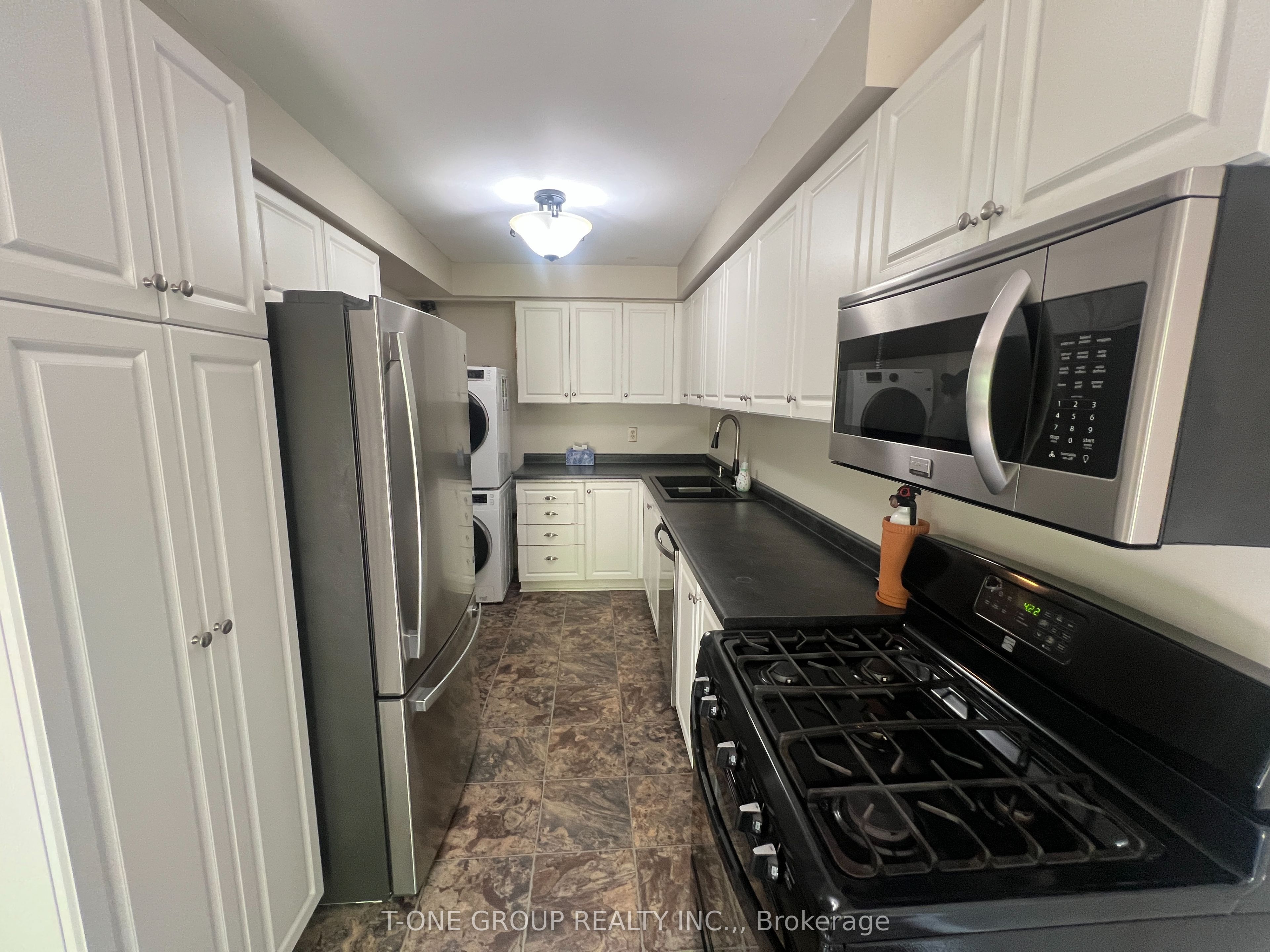 45 Burns Circle, Barrie, ON L4N 5J8 photo 2