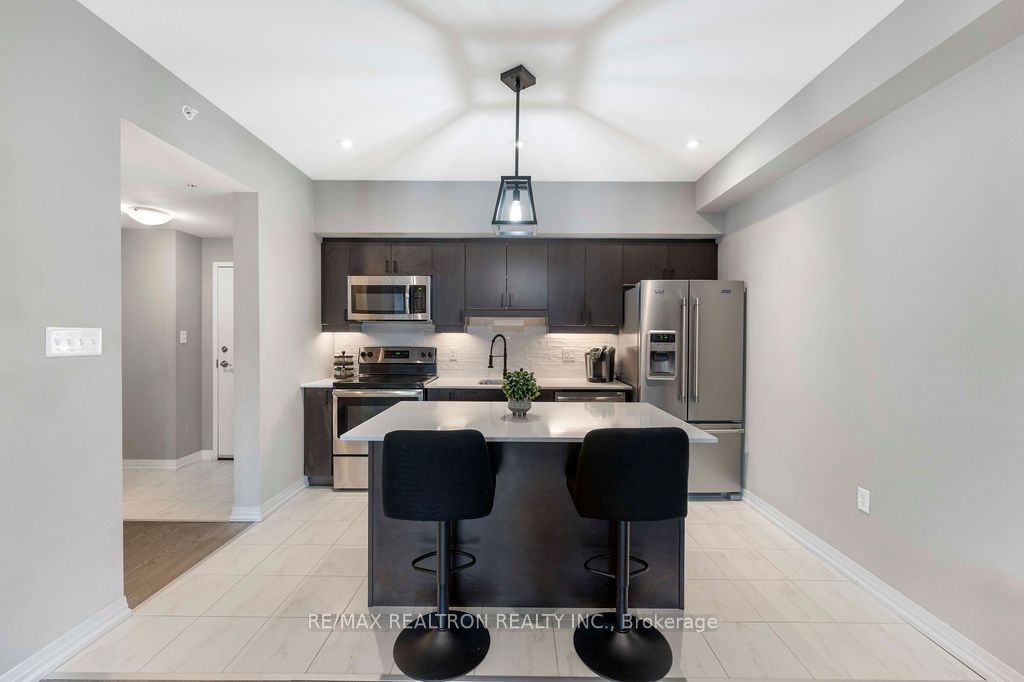 300 Essa Road 603, Barrie, ON L4N 9Y4 photo 5