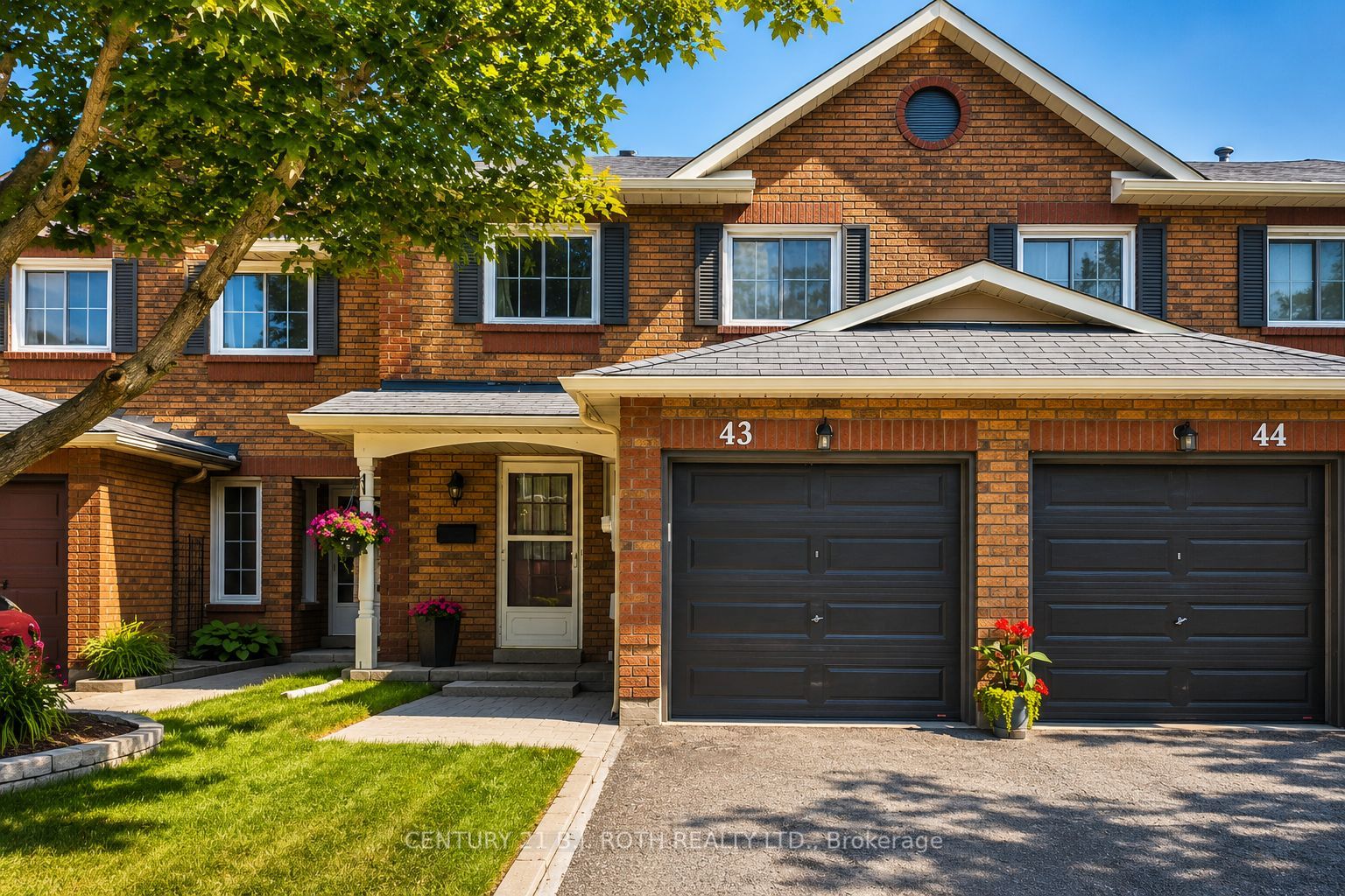 165 Kozlov Street 43, Barrie, ON L4N 7M7